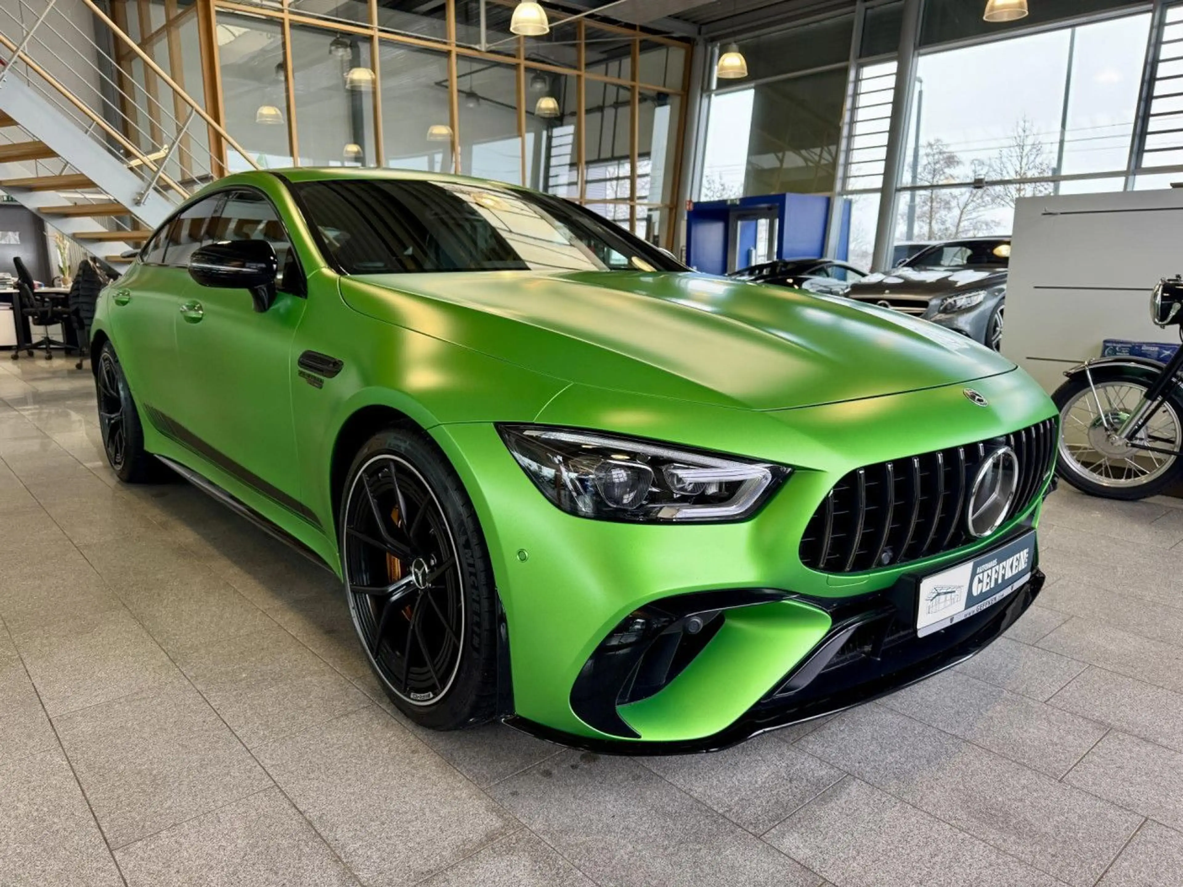 Mercedes-Benz AMG GT 63 S E Performance Edition Green! Bluetooth — photo 2