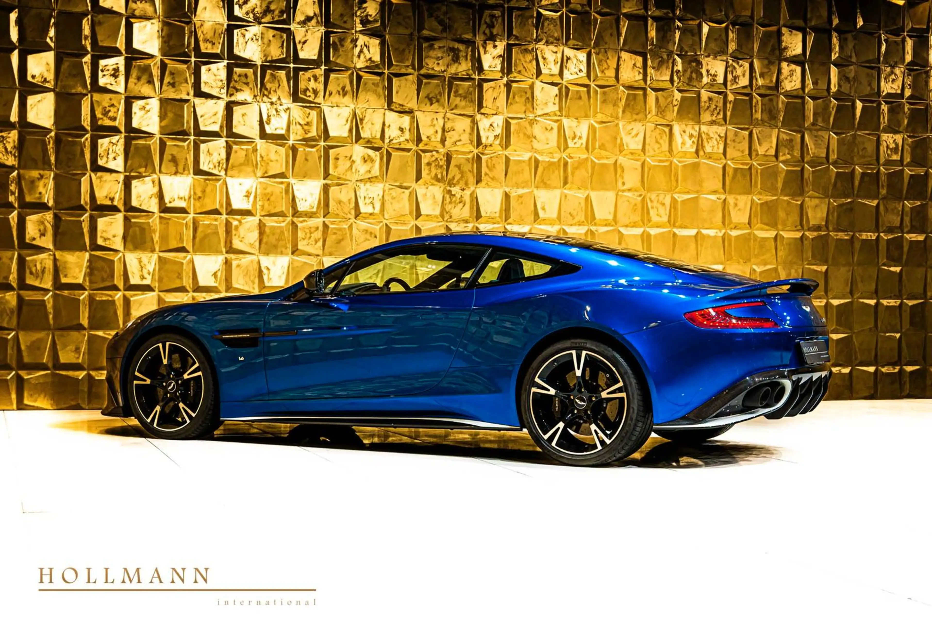 Aston Martin Vanquish S Coupe + MING BLUE + CARBON — photo 5