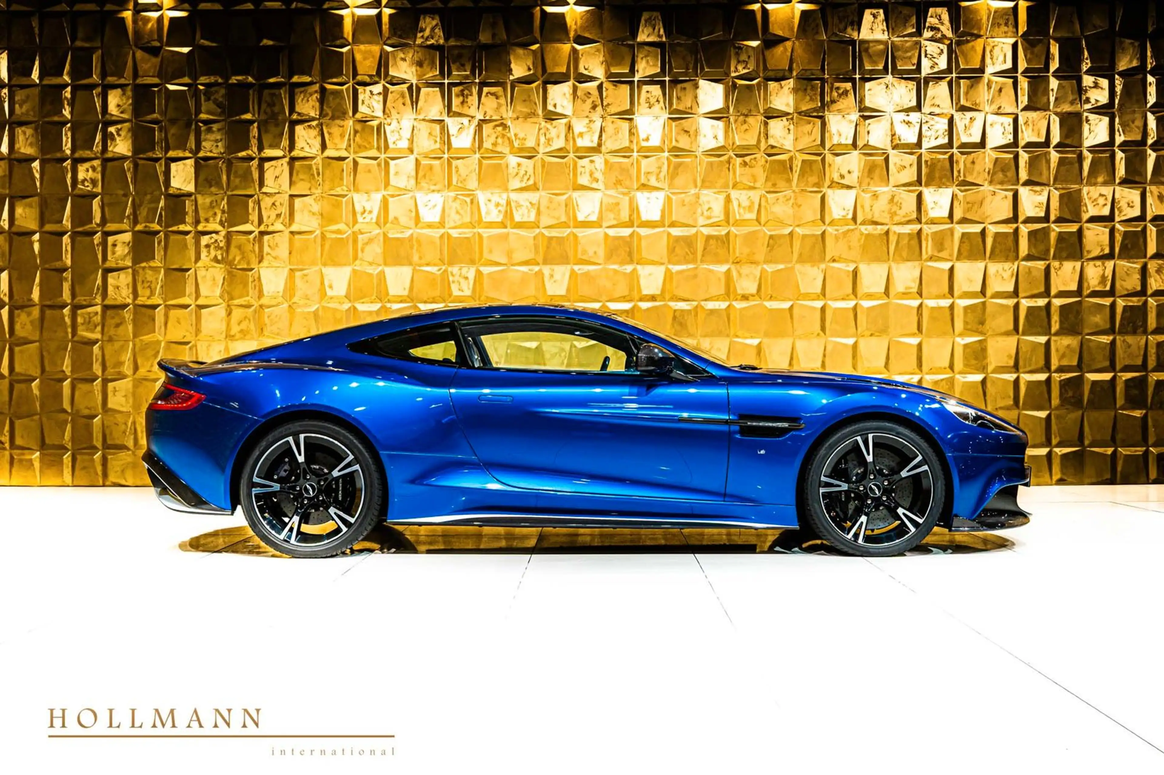 Aston Martin Vanquish S Coupe + MING BLUE + CARBON — photo 10