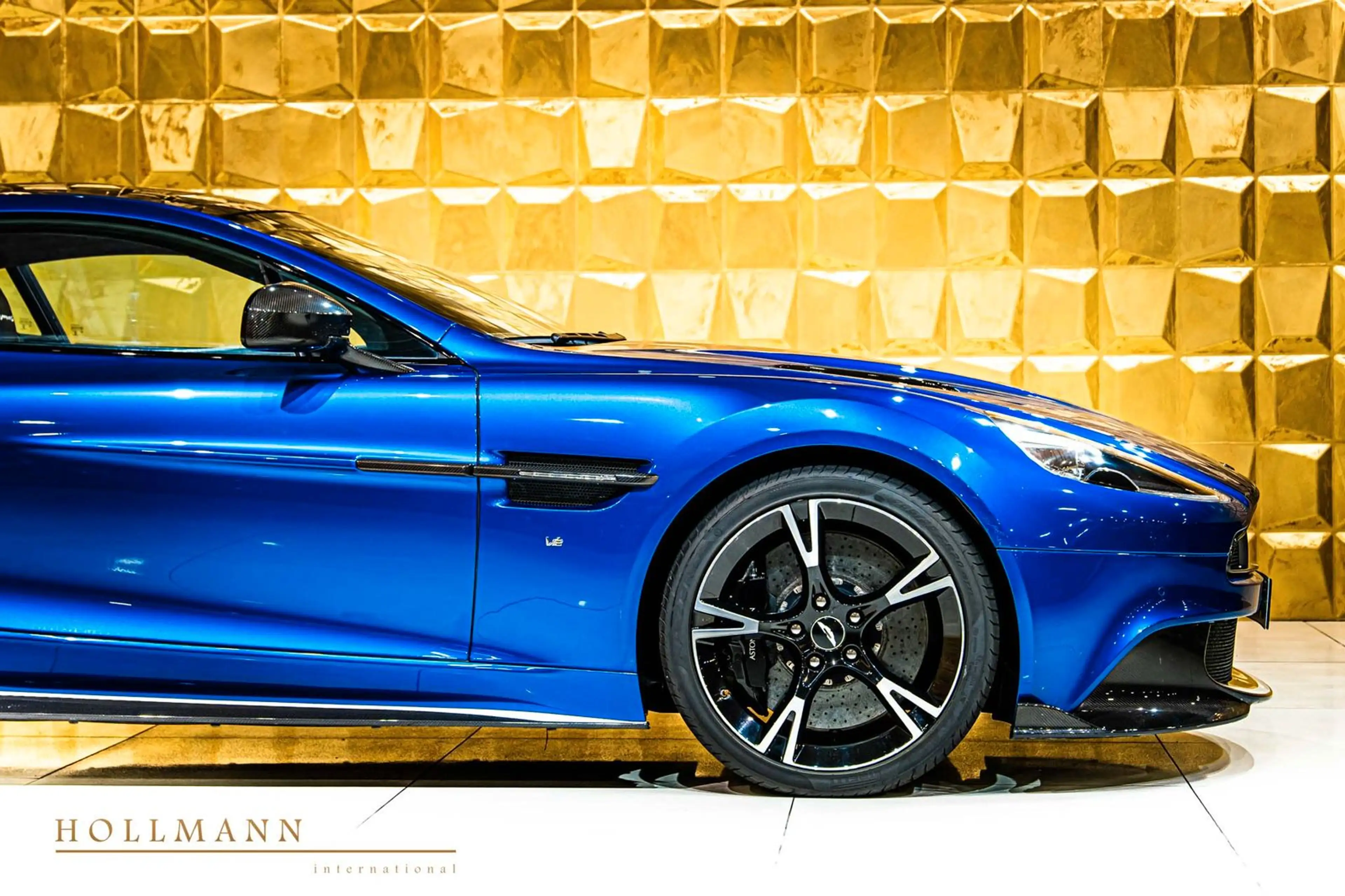 Aston Martin Vanquish S Coupe + MING BLUE + CARBON — photo 9