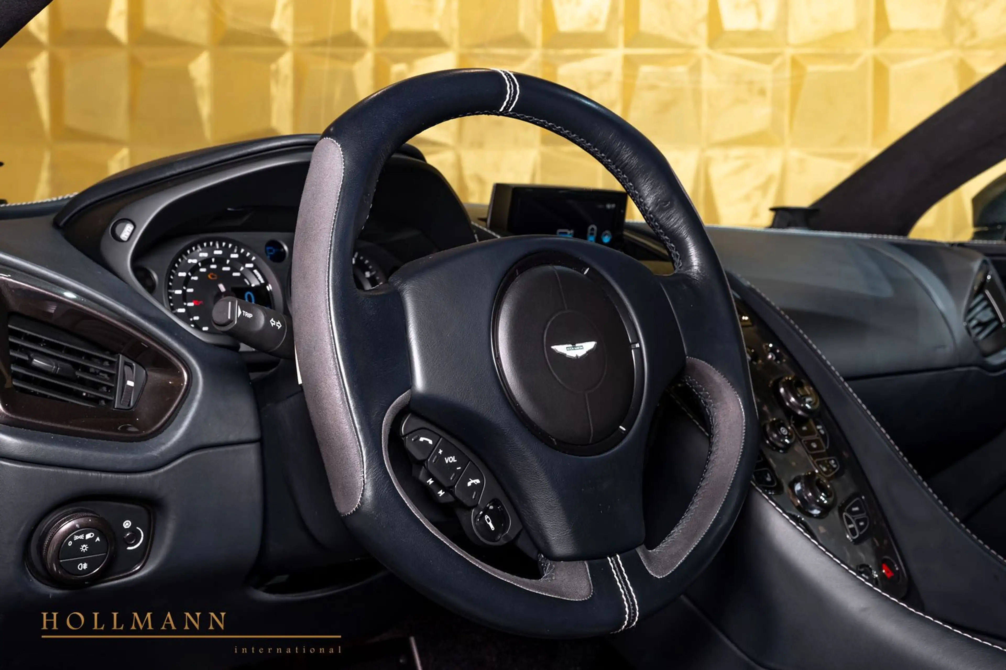 Aston Martin Vanquish S Coupe + MING BLUE + CARBON — photo 13