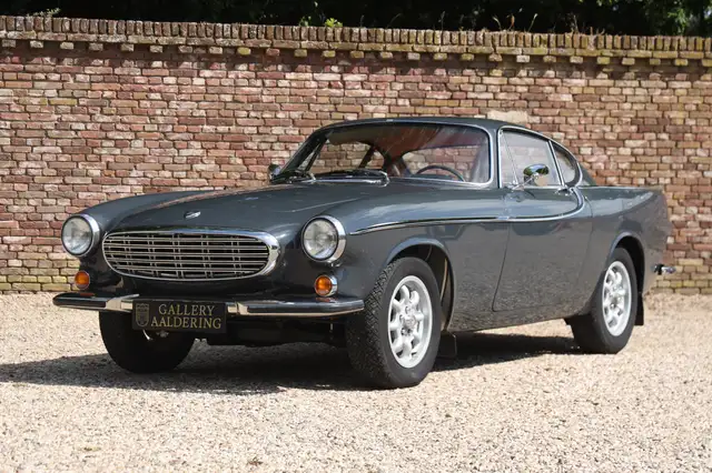 Volvo P1800 P1800S "Restored with sympathy" "Restored and rebu
