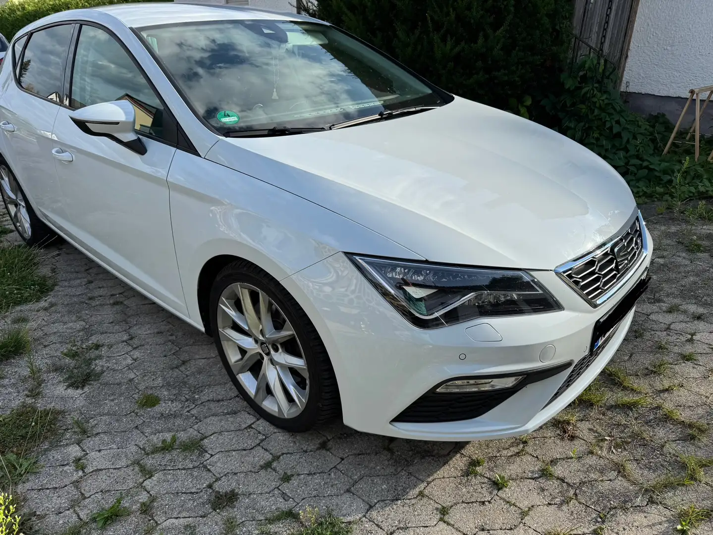 SEAT Leon FR Weiß - 2