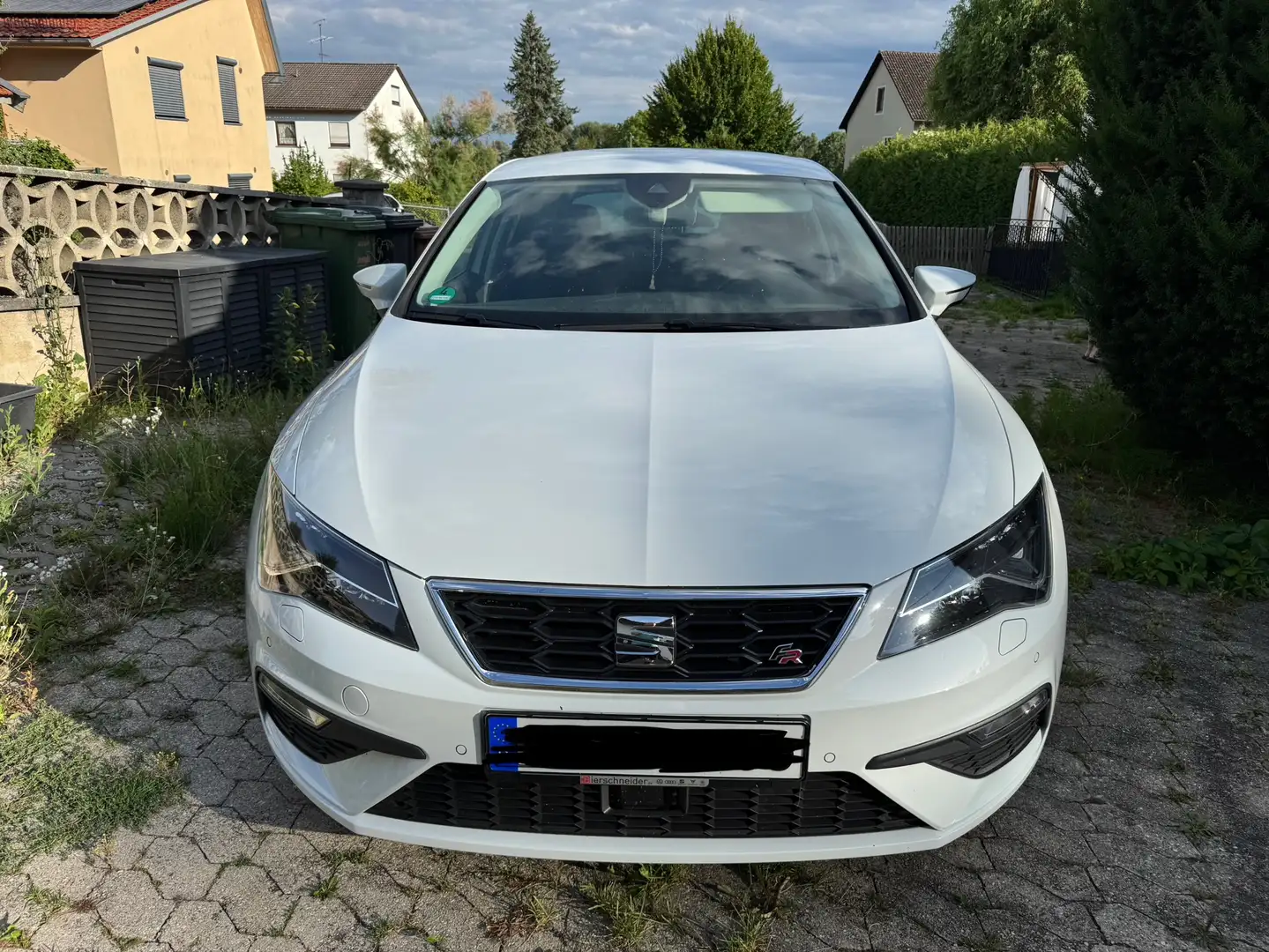 SEAT Leon FR Weiß - 1