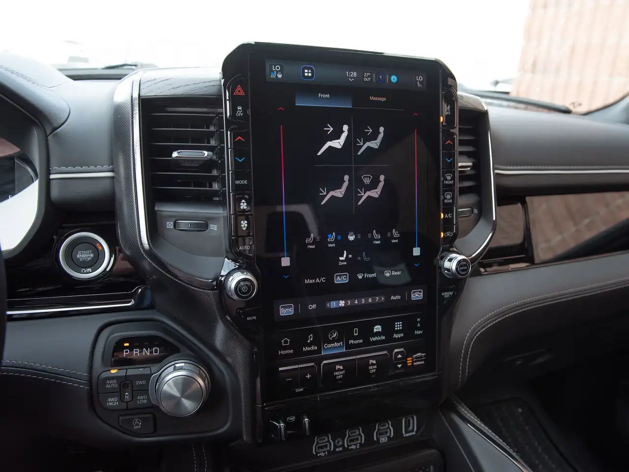 RAM 1500 снимка RAM 1500
