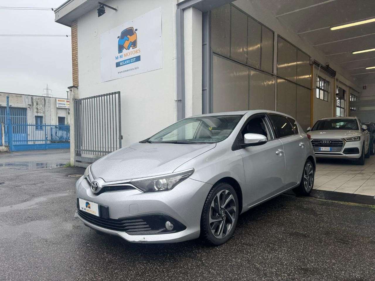 Toyota Auris 1.6 D-4D Lounge