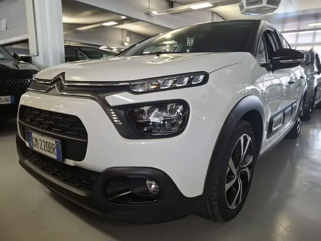 Citroen C3 view 11