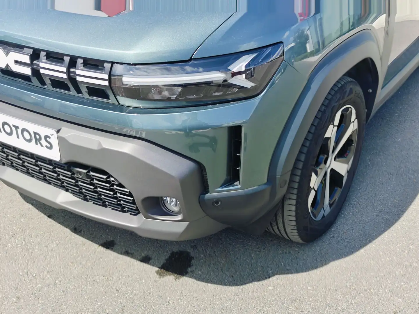 Dacia Duster Journey HYBRID 140 + City Pack + Winter Pack Verde - 2