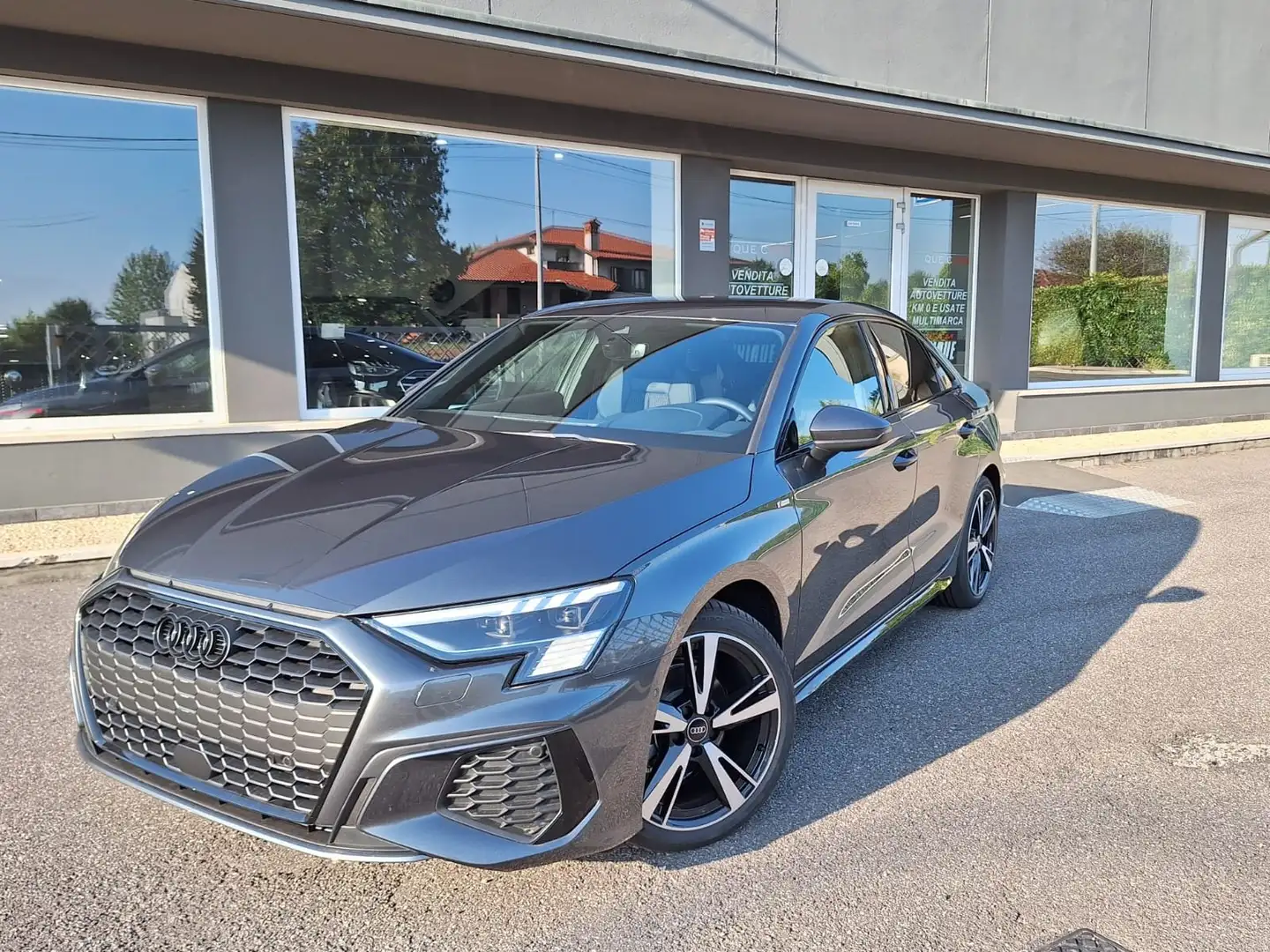 Audi A3 A3 COMPETITION Sedan 35 tdi SLine edition s-tronic Gris - 1