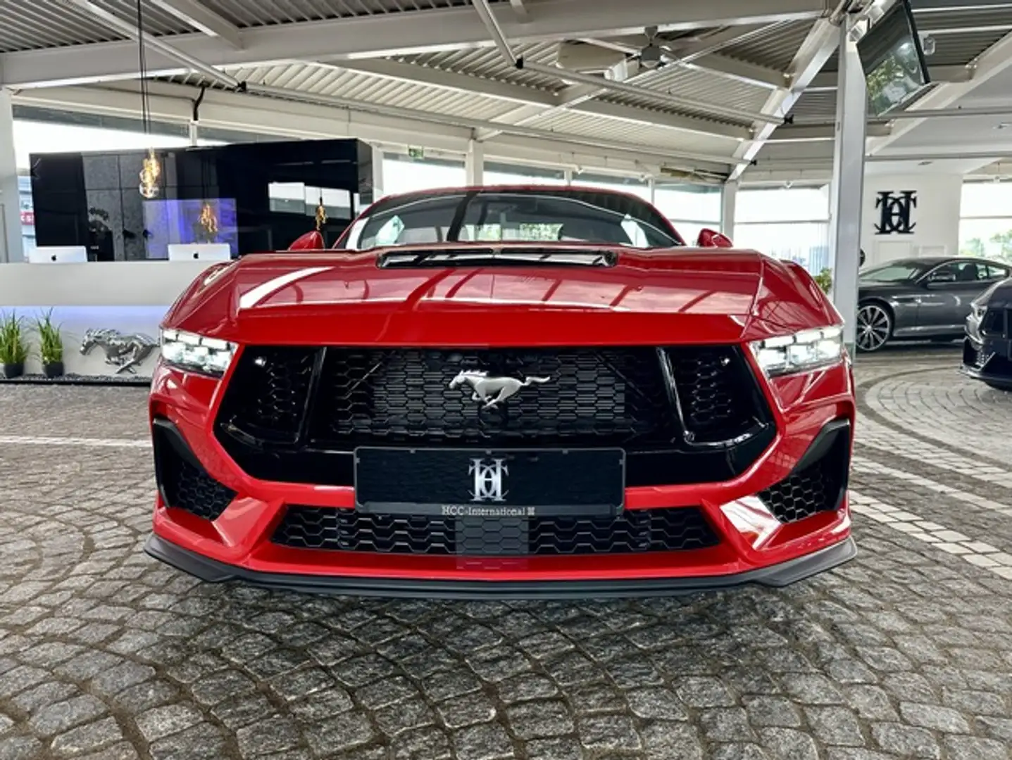 Ford Mustang GT V8 Fastback 6 gang | MagneRide Rot - 1