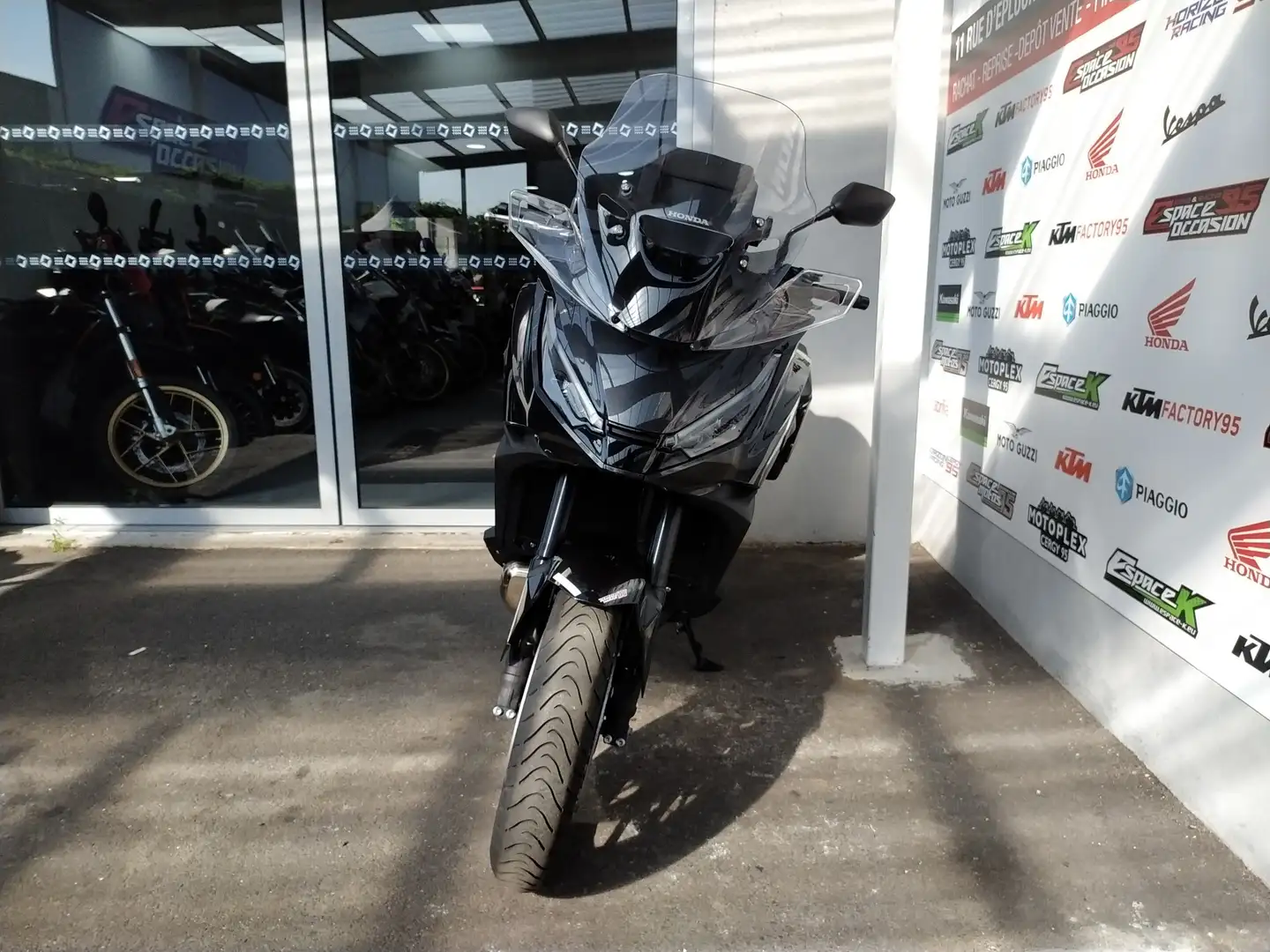 Honda NT 1100 Noir - 2