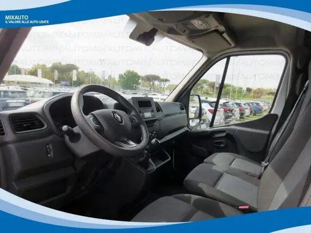 Renault Master view 3