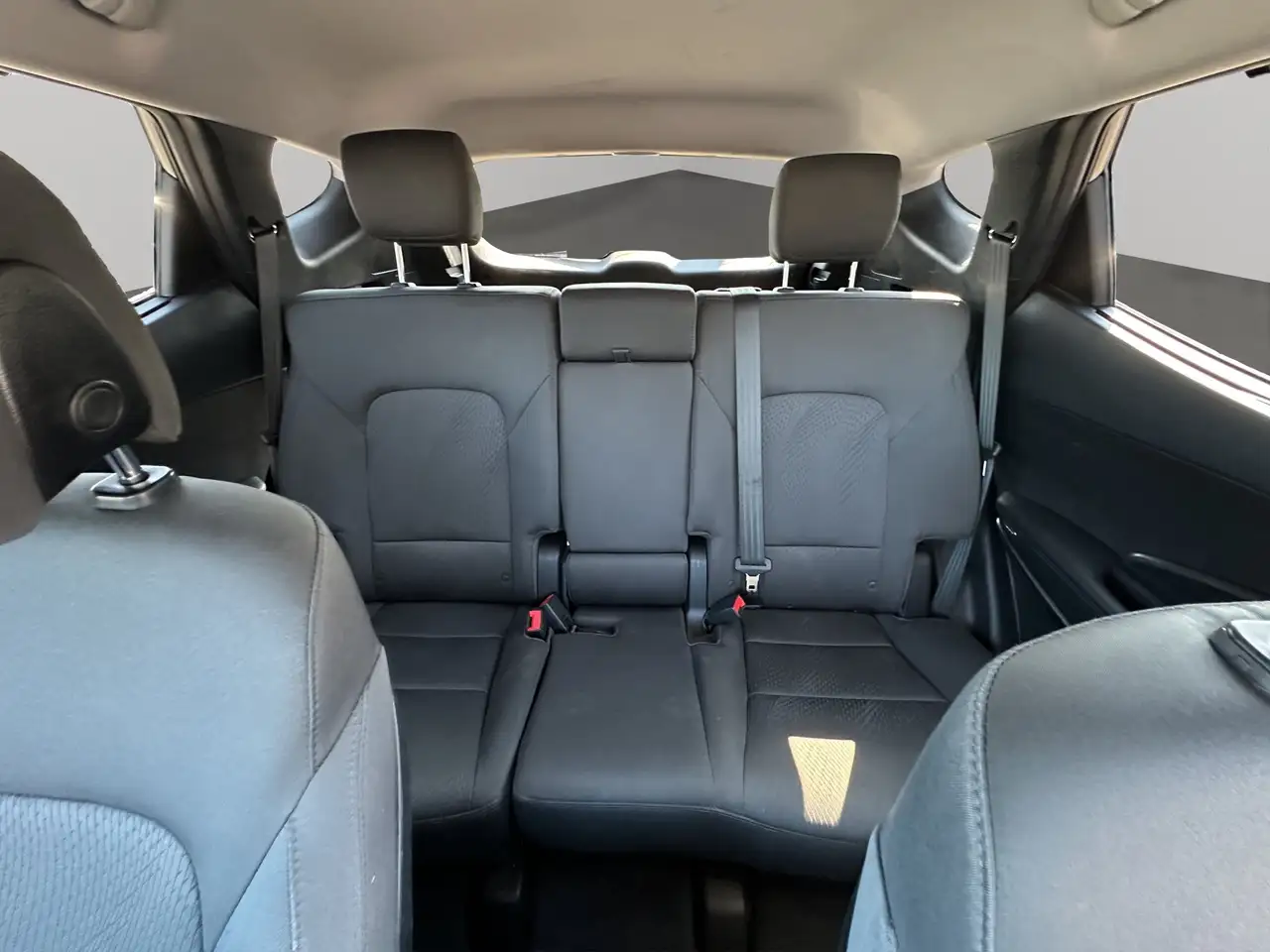 Hyundai SANTA FE photo Hyundai SANTA FE