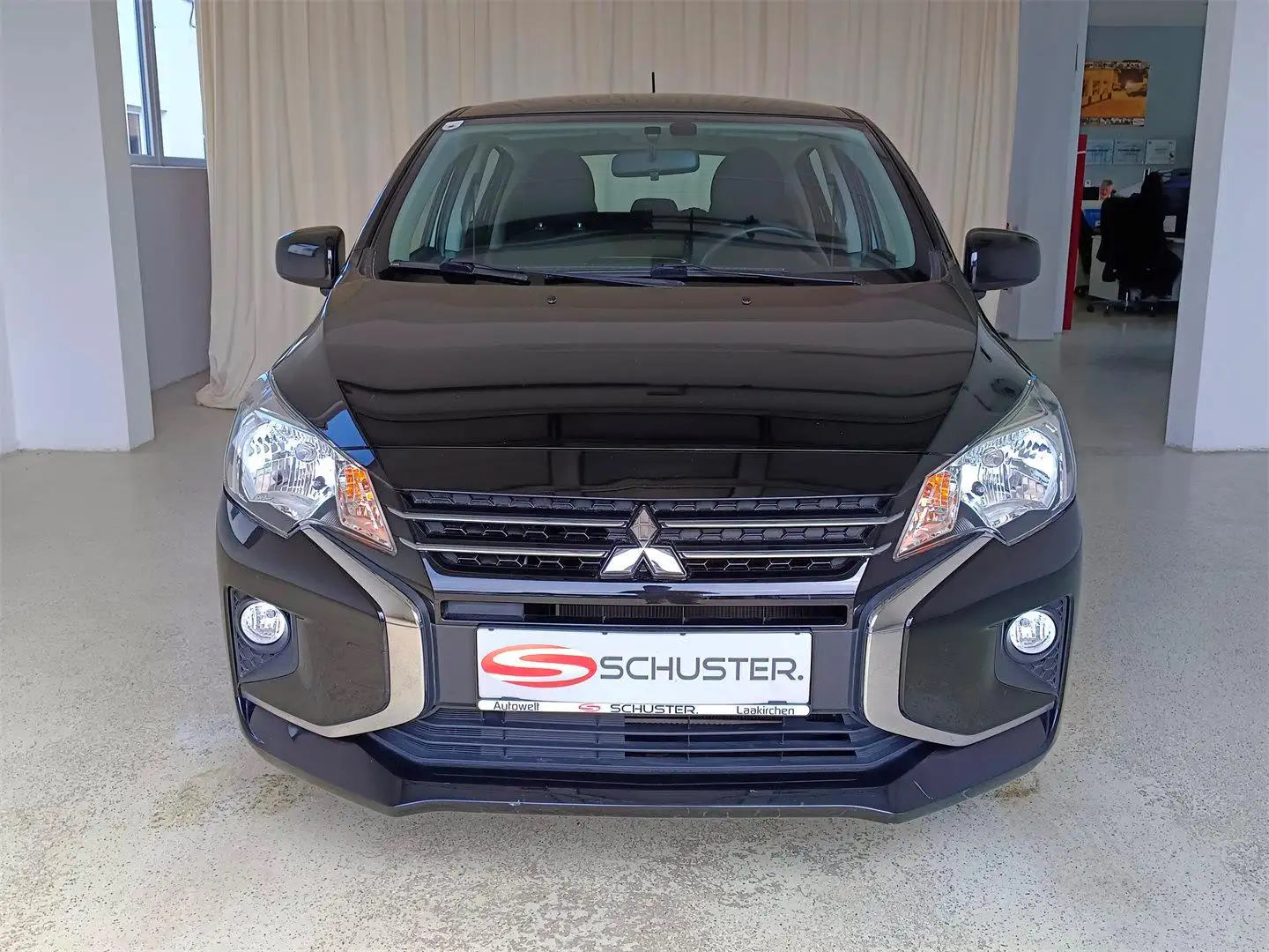 Mitsubishi Space Star 1,2 Intro Inform 24 Schwarz - 2