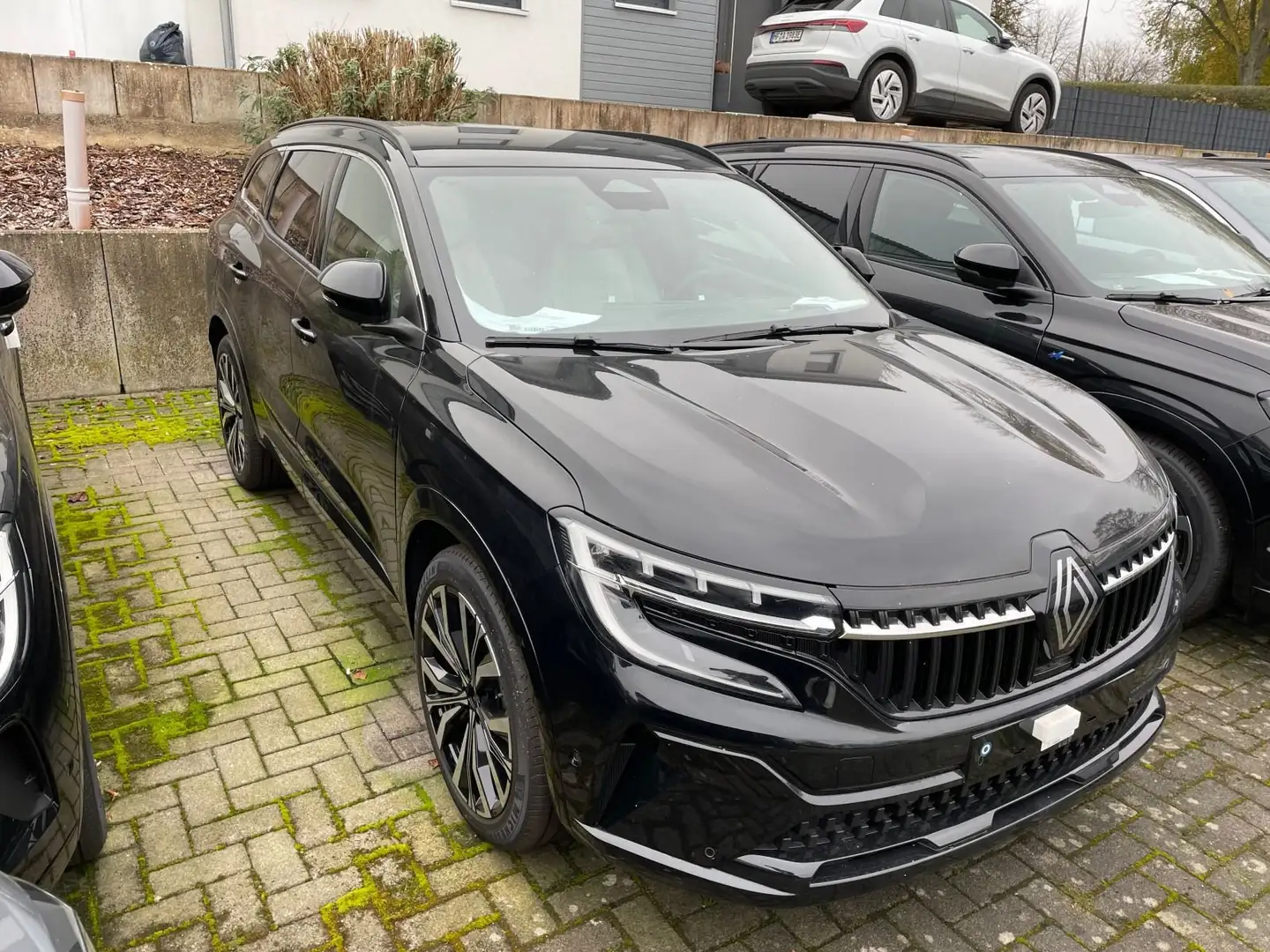 Renault Espace Iconic Full-Hybrid 200 Schwarz - 2