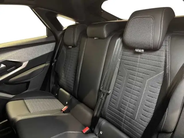 Peugeot 3008 view 9
