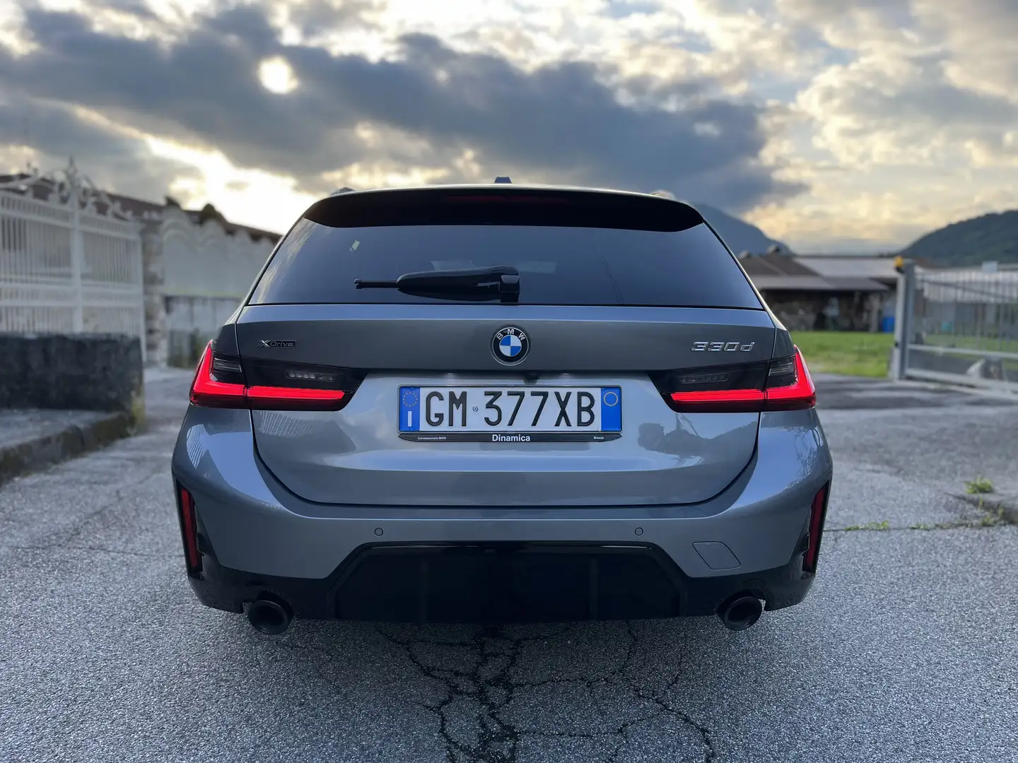 BMW 330 330d Touring mhev 48V xdrive MSport auto - 2