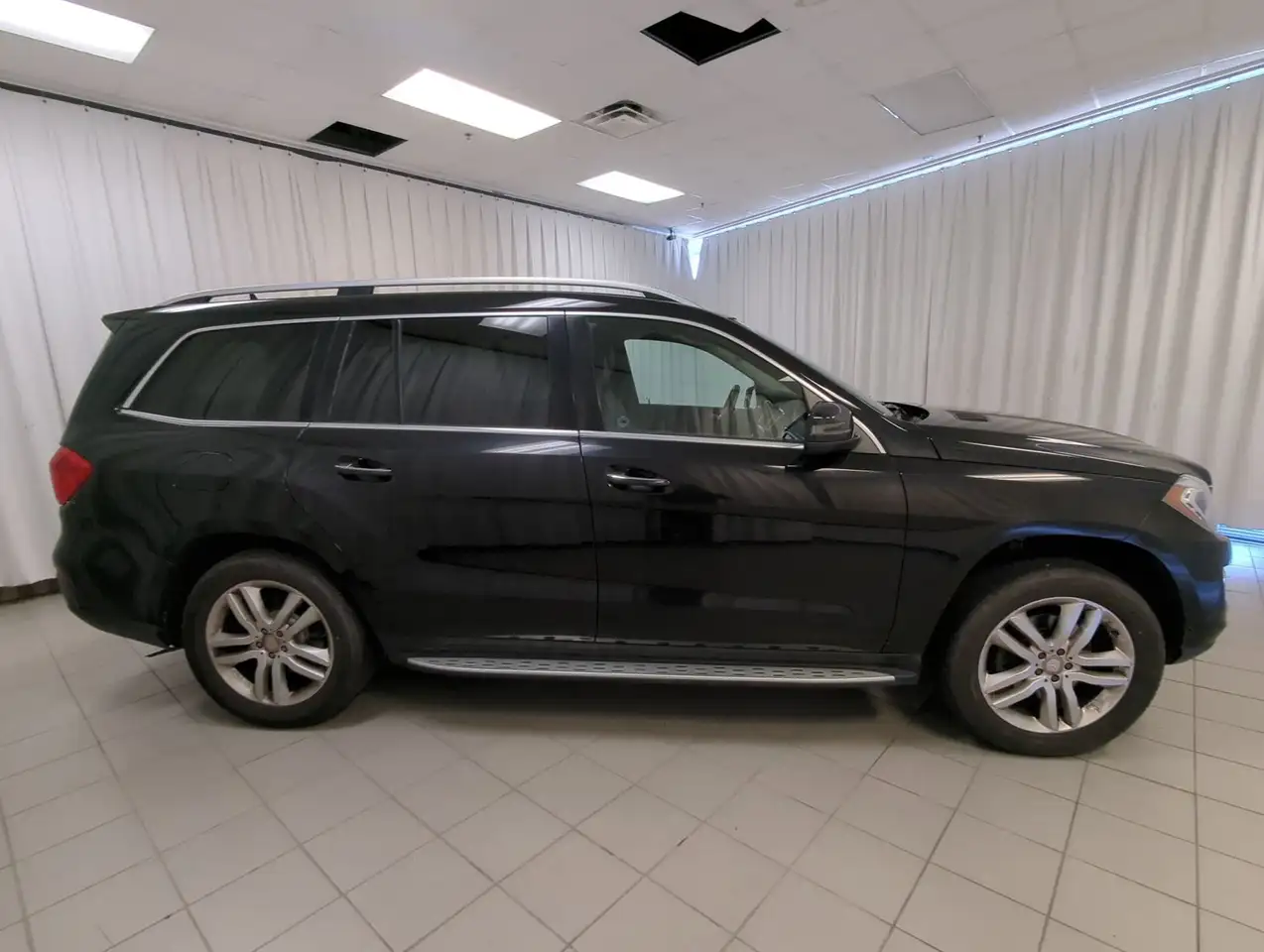 Mercedes-Benz GL-Class photo Mercedes-Benz GL-Class
