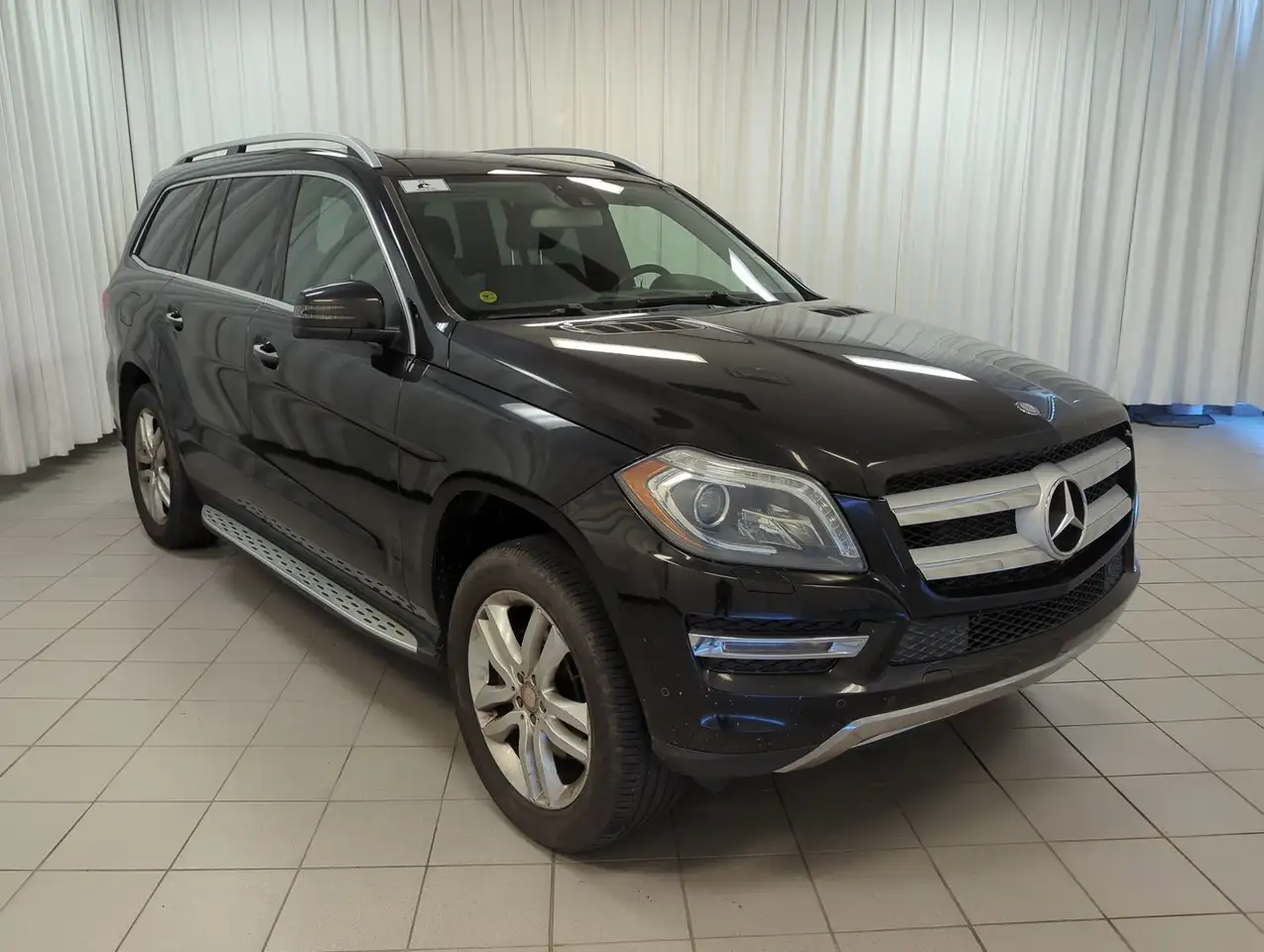 Mercedes-Benz GL-Class photo Mercedes-Benz GL-Class
