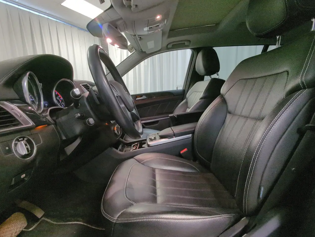 Mercedes-Benz GL-Class photo Mercedes-Benz GL-Class