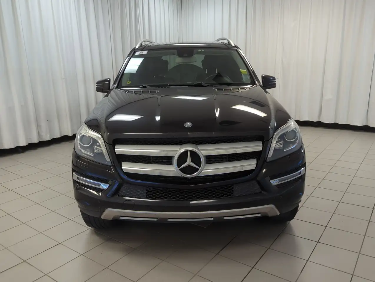 Mercedes-Benz GL-Class photo Mercedes-Benz GL-Class