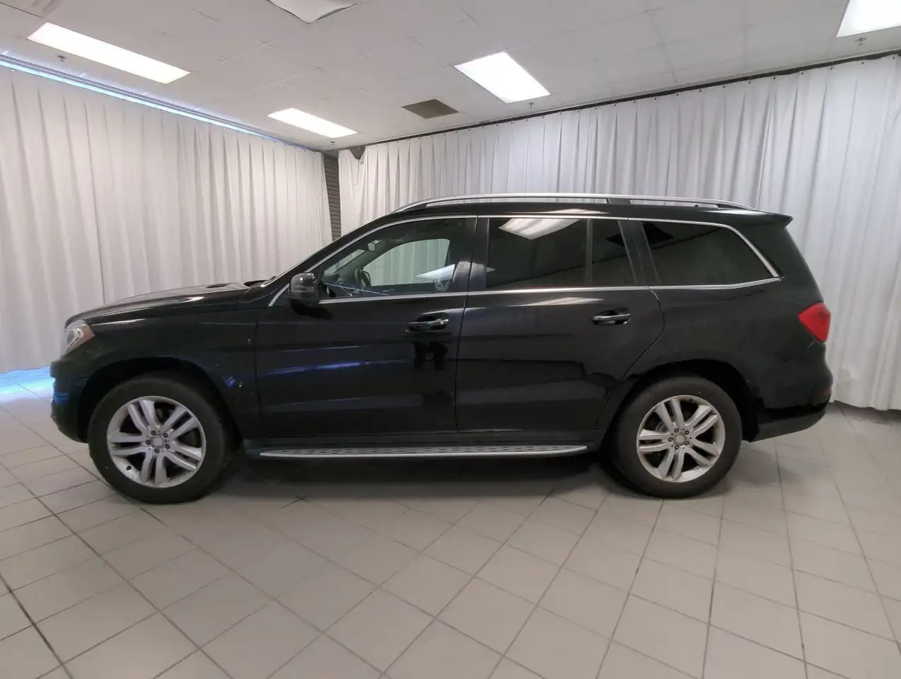 Mercedes-Benz GL-Class photo Mercedes-Benz GL-Class