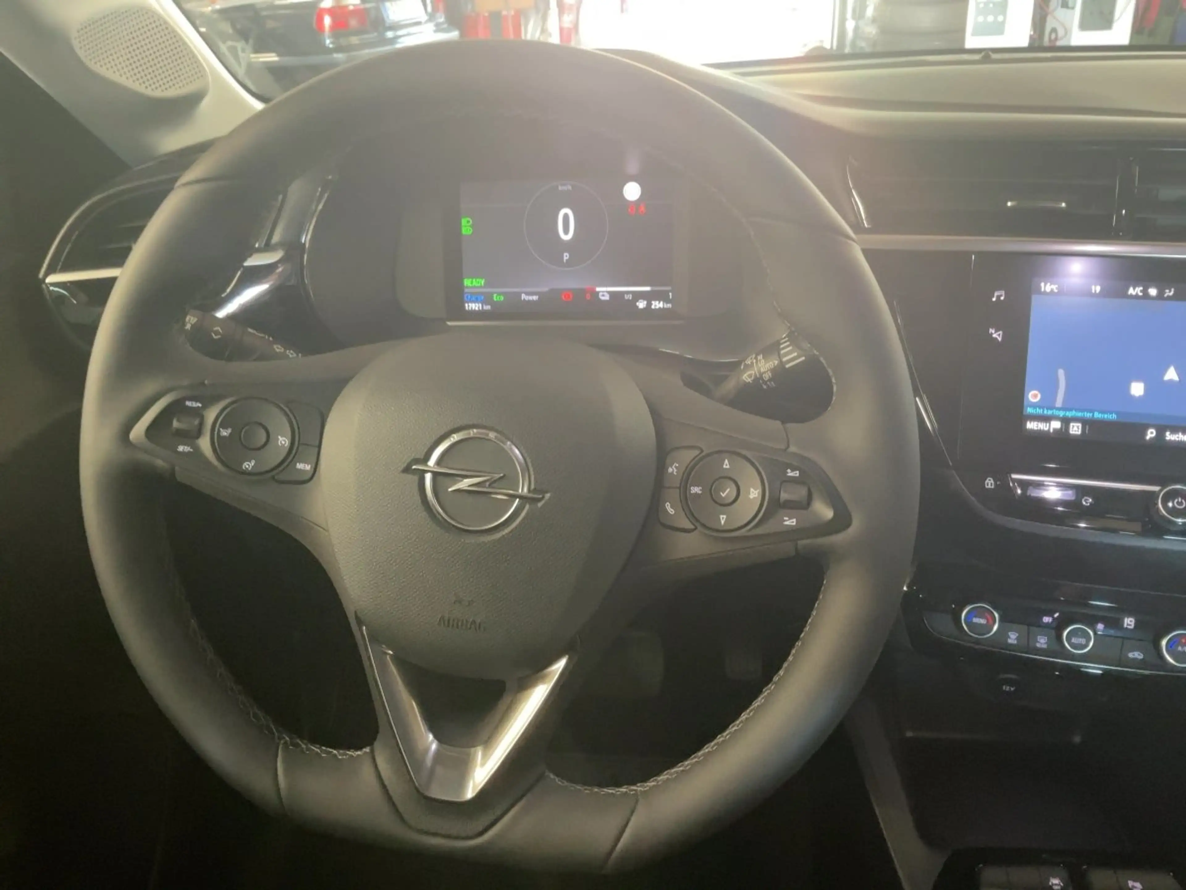 Opel Corsa-e Corsa F e Elegance LED+Navi+Standh.+KlimaA+LM — photo 13