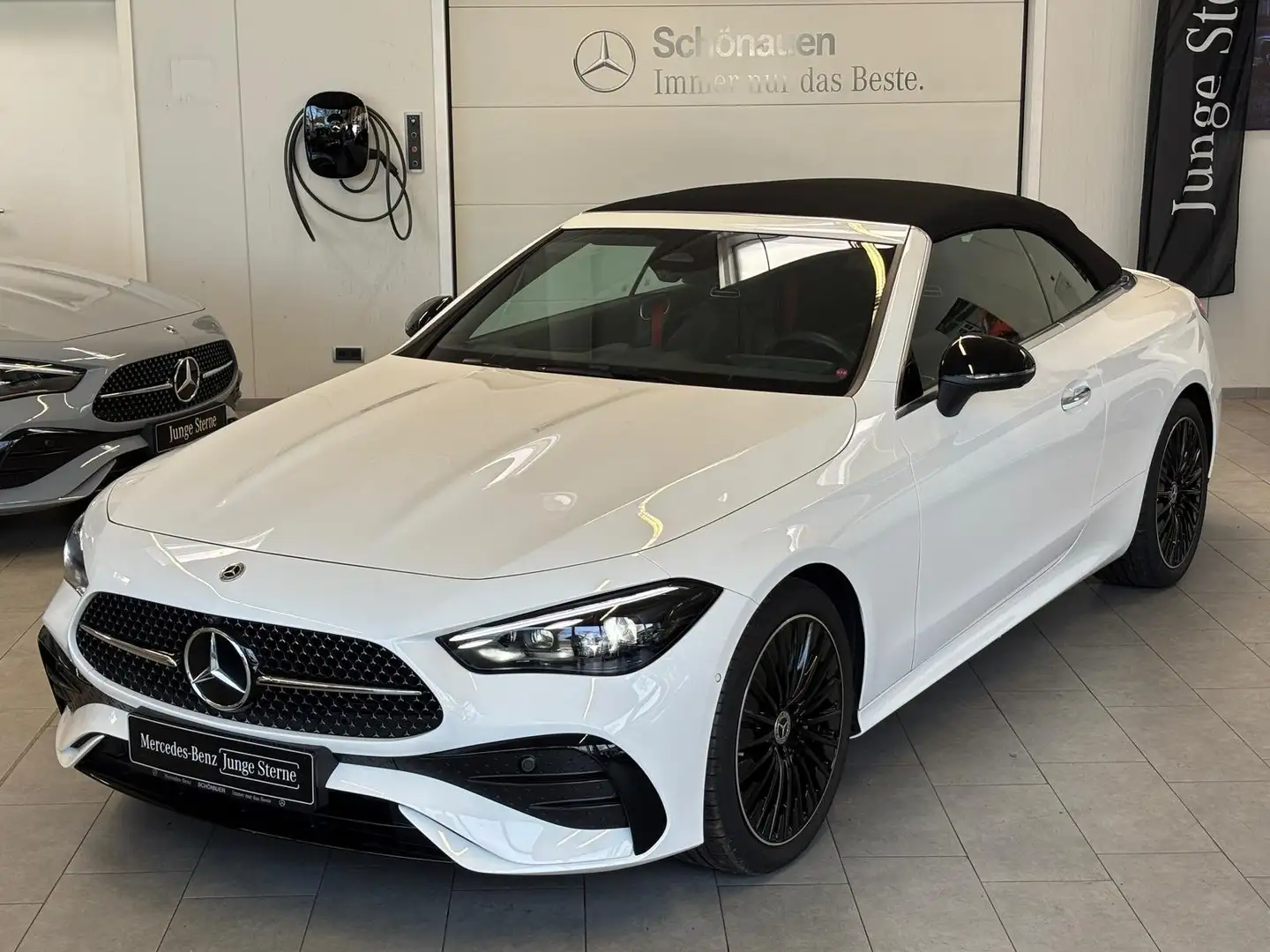 Mercedes-Benz CLE 220 d Cabrio AMG BURMESTER+NIGHT+MEMORY+360° Weiß - 2