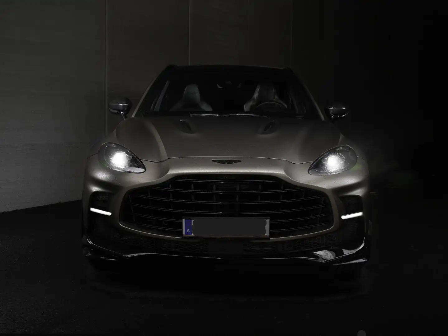 Aston Martin DBX 707 V8 Grün - 1