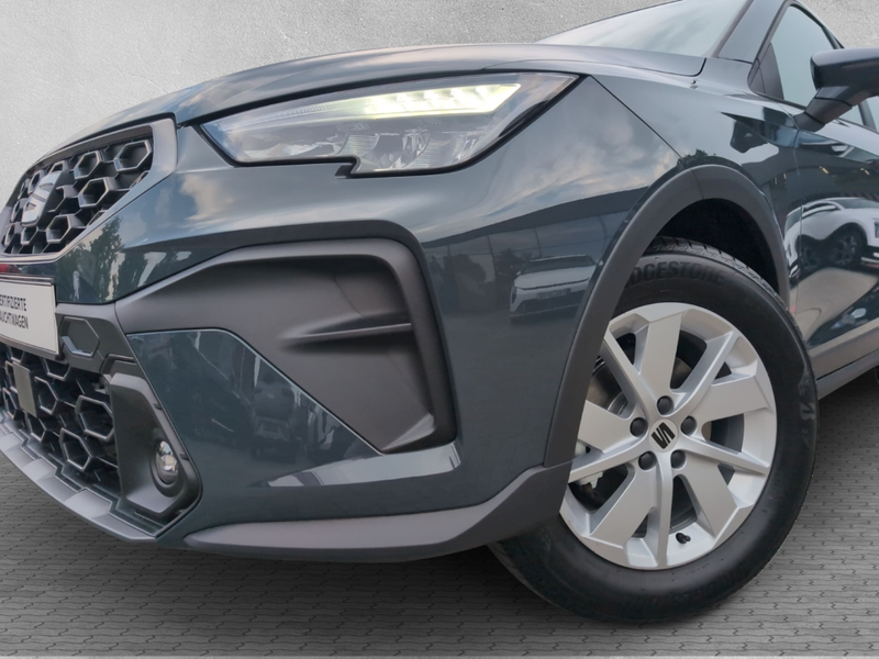 SEAT Arona REFERENCE 1.0 TSI LED GRA SITZHZG. FULL LINK MY-26 — photo 7