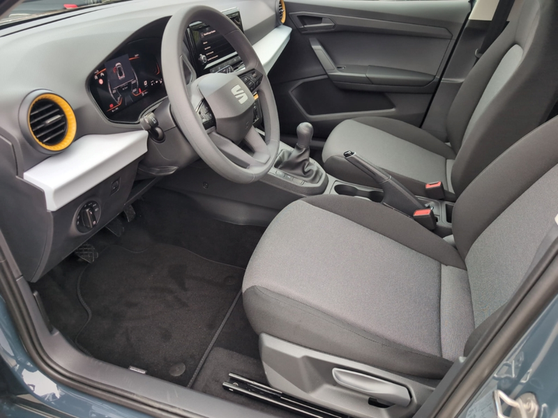 SEAT Arona REFERENCE 1.0 TSI LED GRA SITZHZG. FULL LINK MY-26 — photo 8