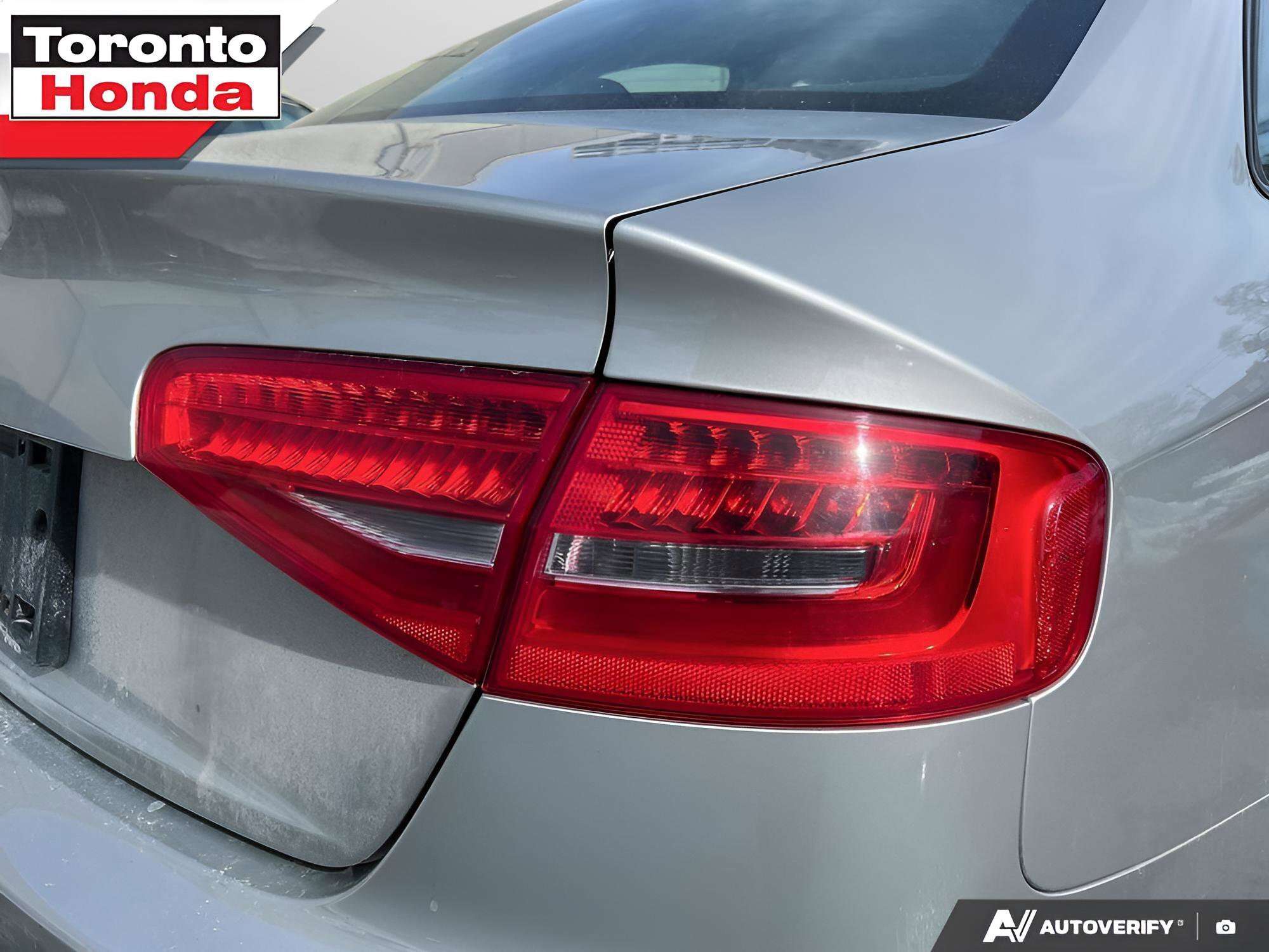 2013 Audi A4 Quattro thumb 42