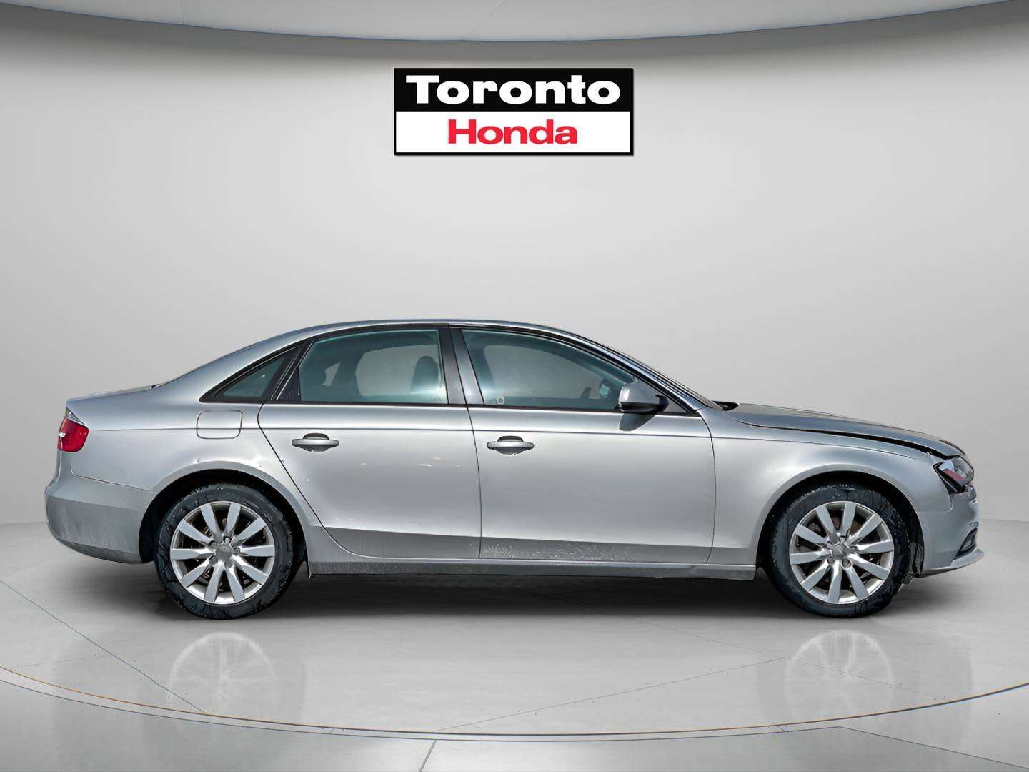 2013 Audi A4 Quattro thumb 34
