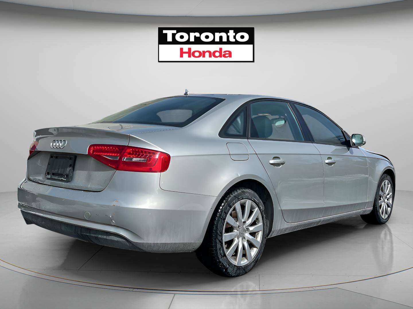 2013 Audi A4 Quattro thumb 33