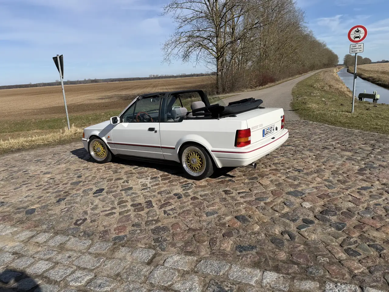 Ford Escort XR3i, foto 2
