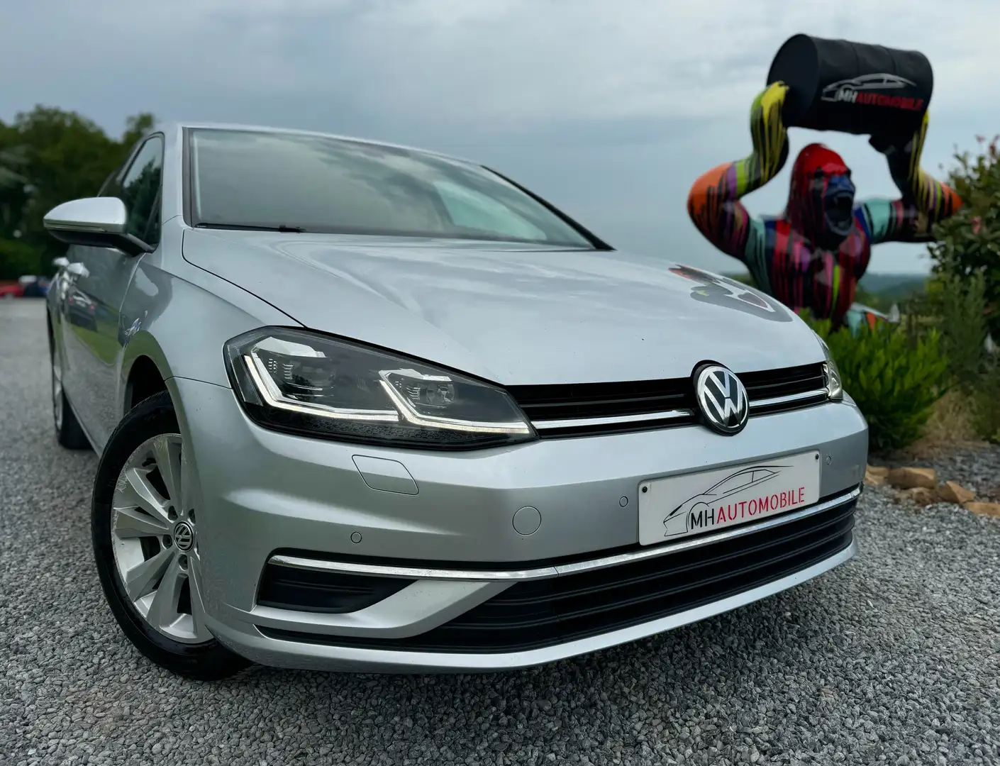 Volkswagen Golf 1.6 CR TDi Highline DSG Grijs - 1