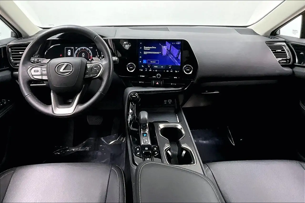 Lexus NX fotografie Lexus NX