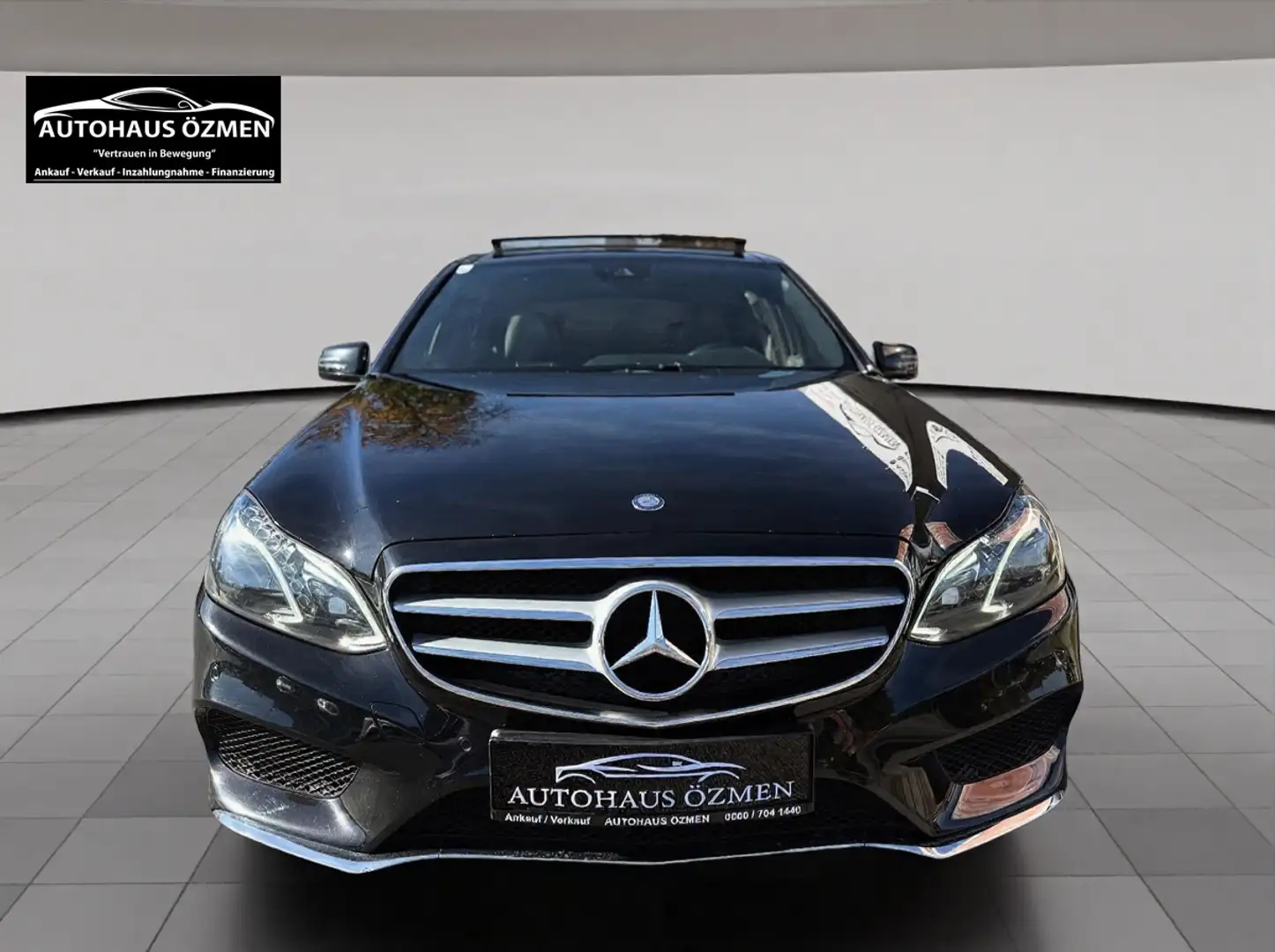 Mercedes-Benz E 220 E 220 BlueTEC Avantgarde AMG-Line Aut. Schwarz - 2