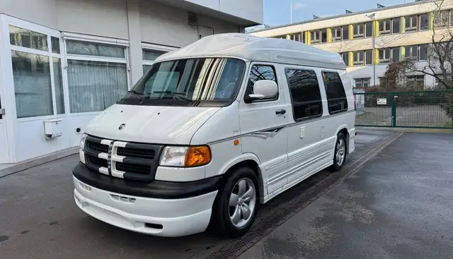Dodge RAM 1500 5,9 V8 Van Starcraft Luxusvan LPG
