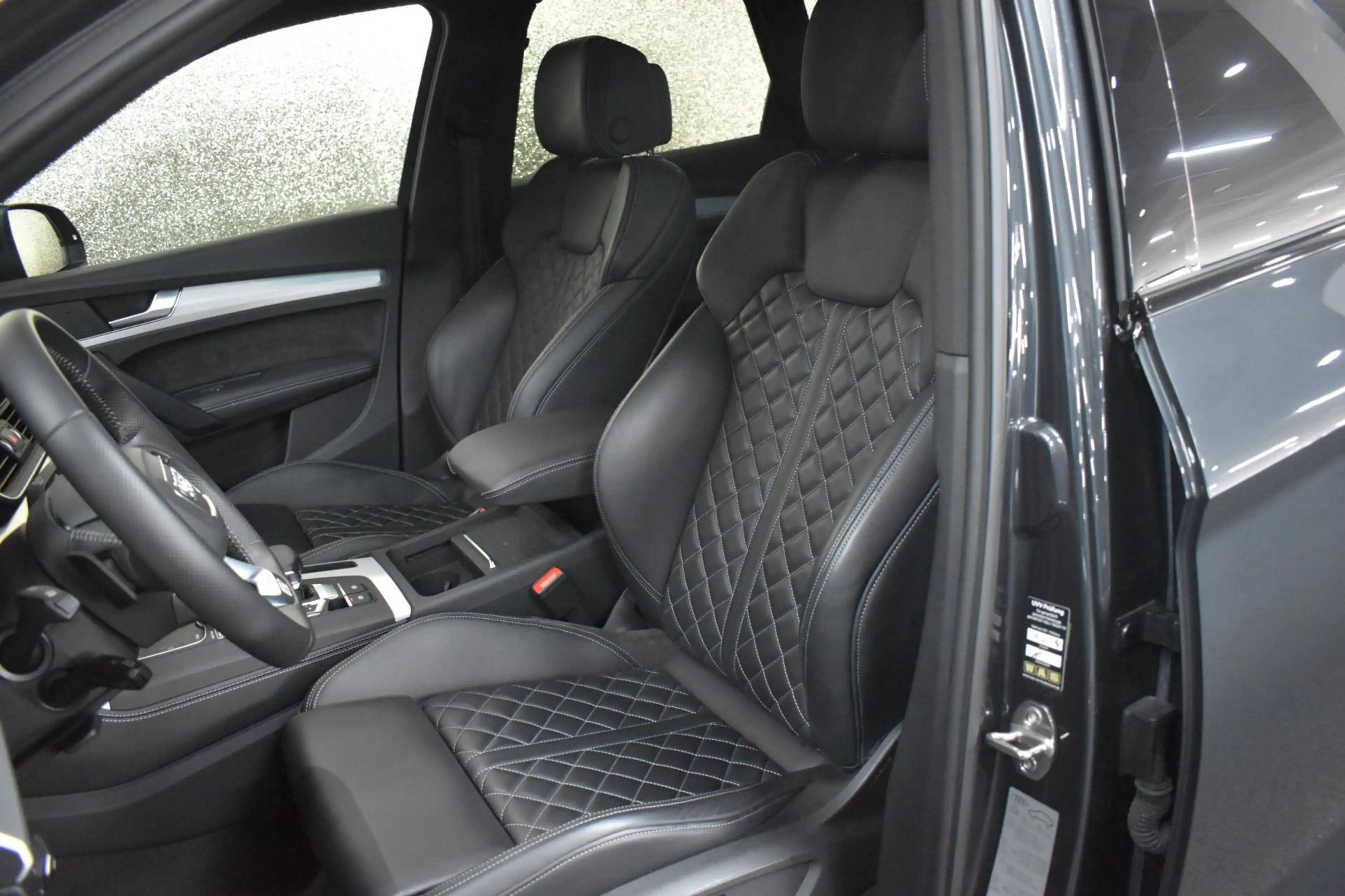Audi Q5 55 TFSI e Quattro COMPETITION 367pk | LUCHTVERING — photo 3