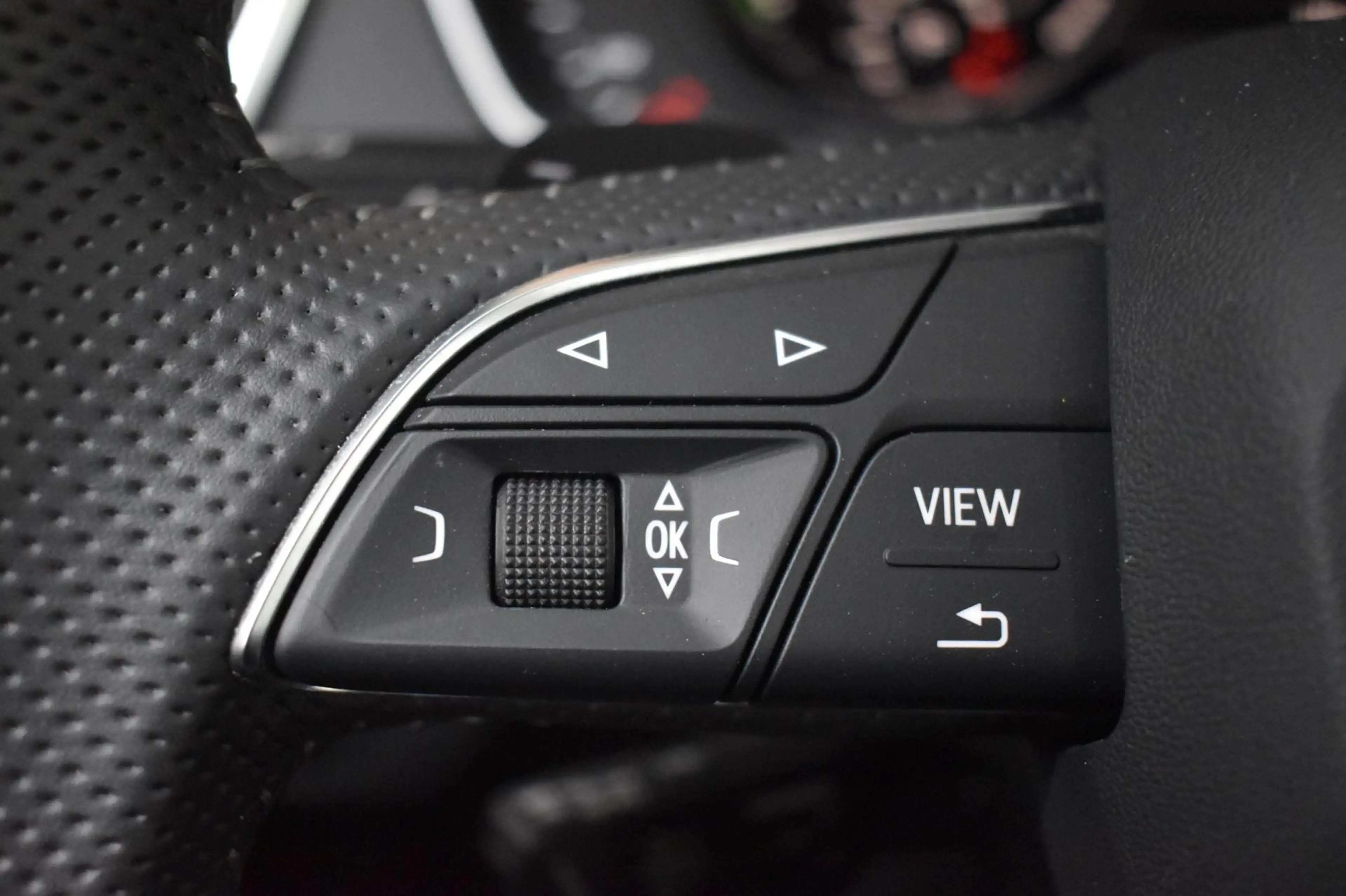Audi Q5 55 TFSI e Quattro COMPETITION 367pk | LUCHTVERING — photo 24