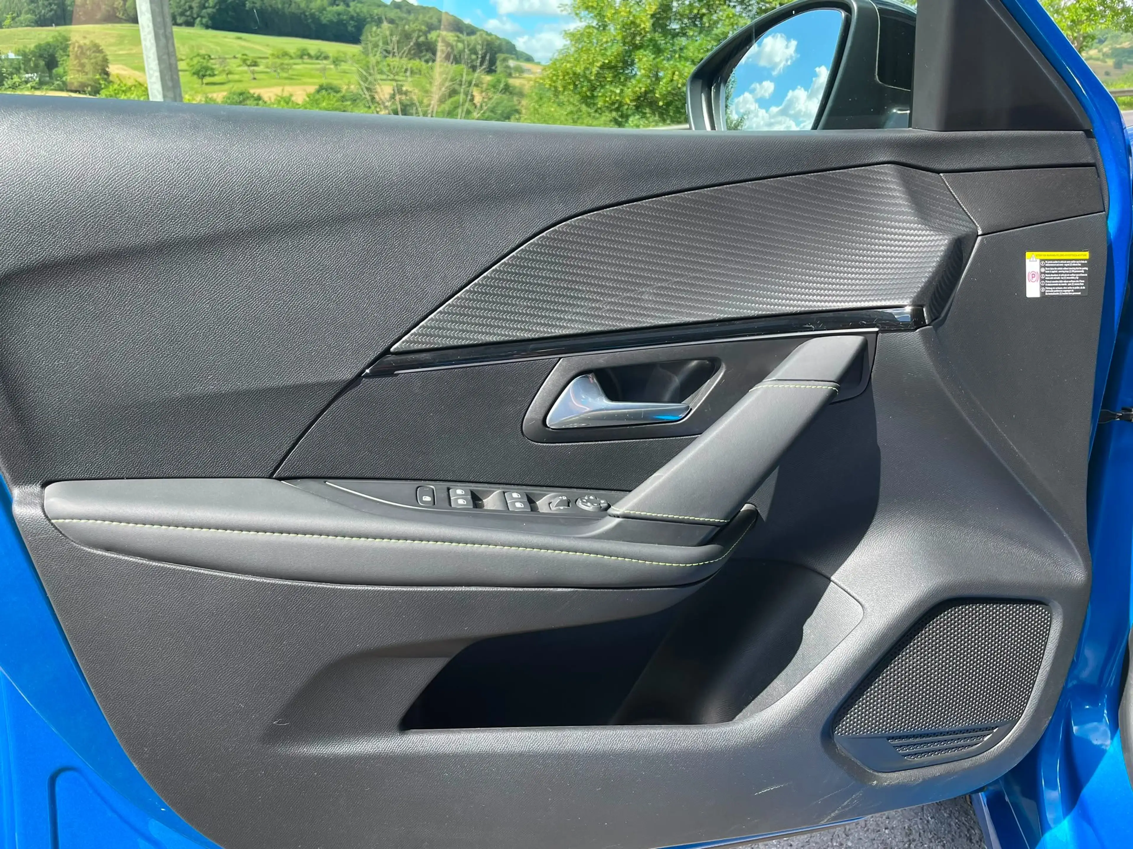 Peugeot e-208 208 e 136 GT Pack GARANTIE JUSQU'A 36 MOIS — photo 8