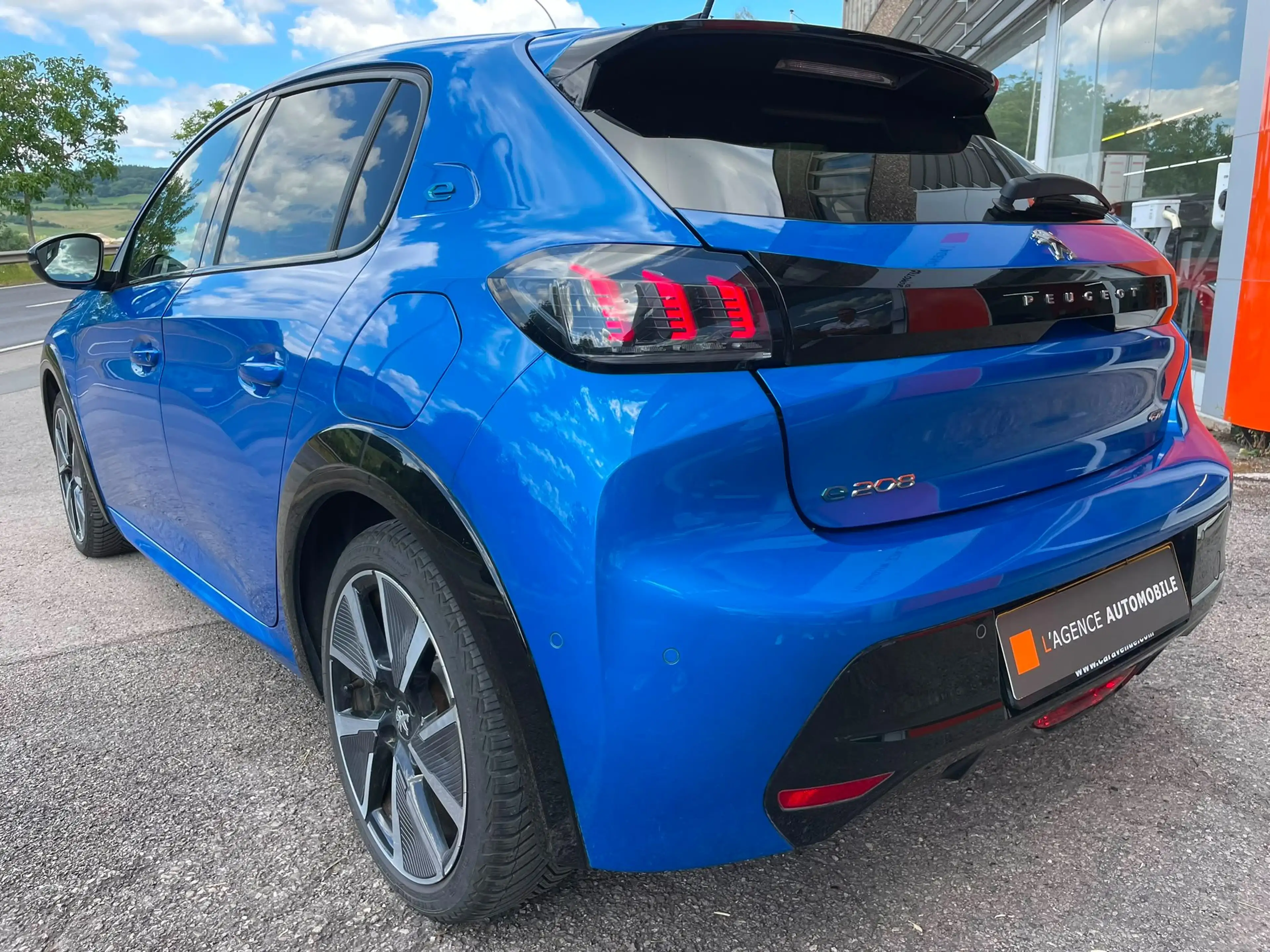 Peugeot e-208 208 e 136 GT Pack GARANTIE JUSQU'A 36 MOIS — photo 7