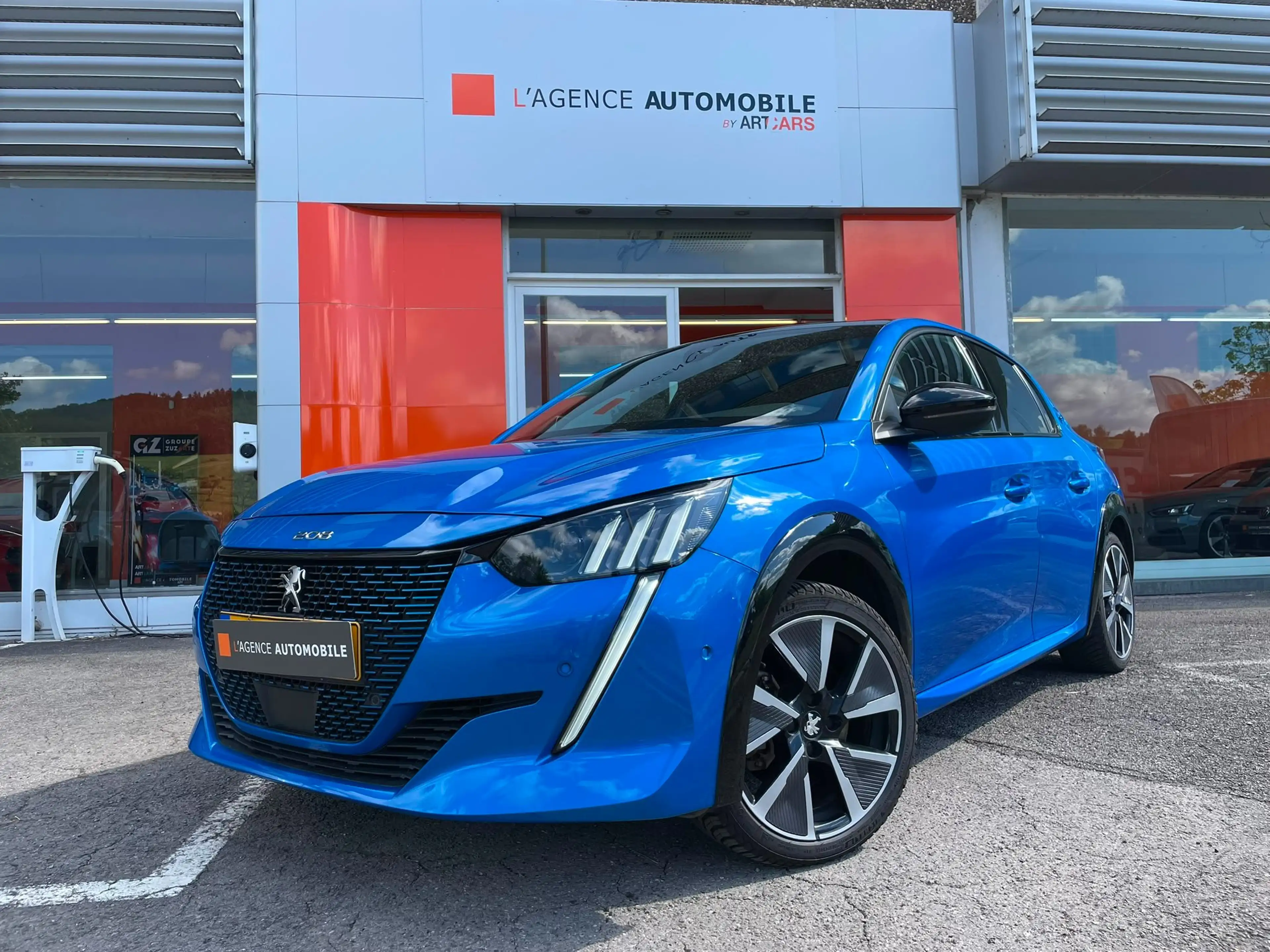 Peugeot e-208 208 e 136 GT Pack GARANTIE JUSQU'A 36 MOIS — photo 2