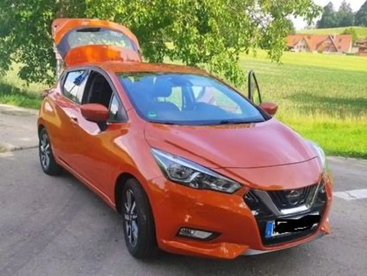 Nissan Micra Micra 1.0N-Way Orange - 1
