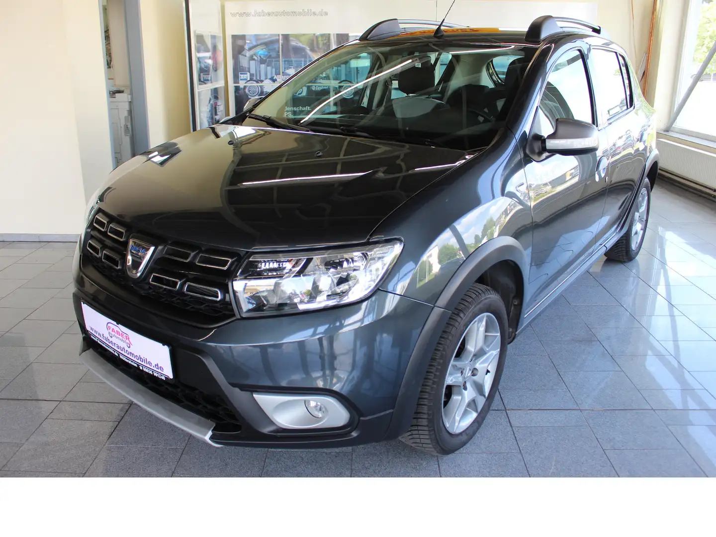 Dacia Sandero Stepway Prestige,Top-Ausstattung, Grau - 1