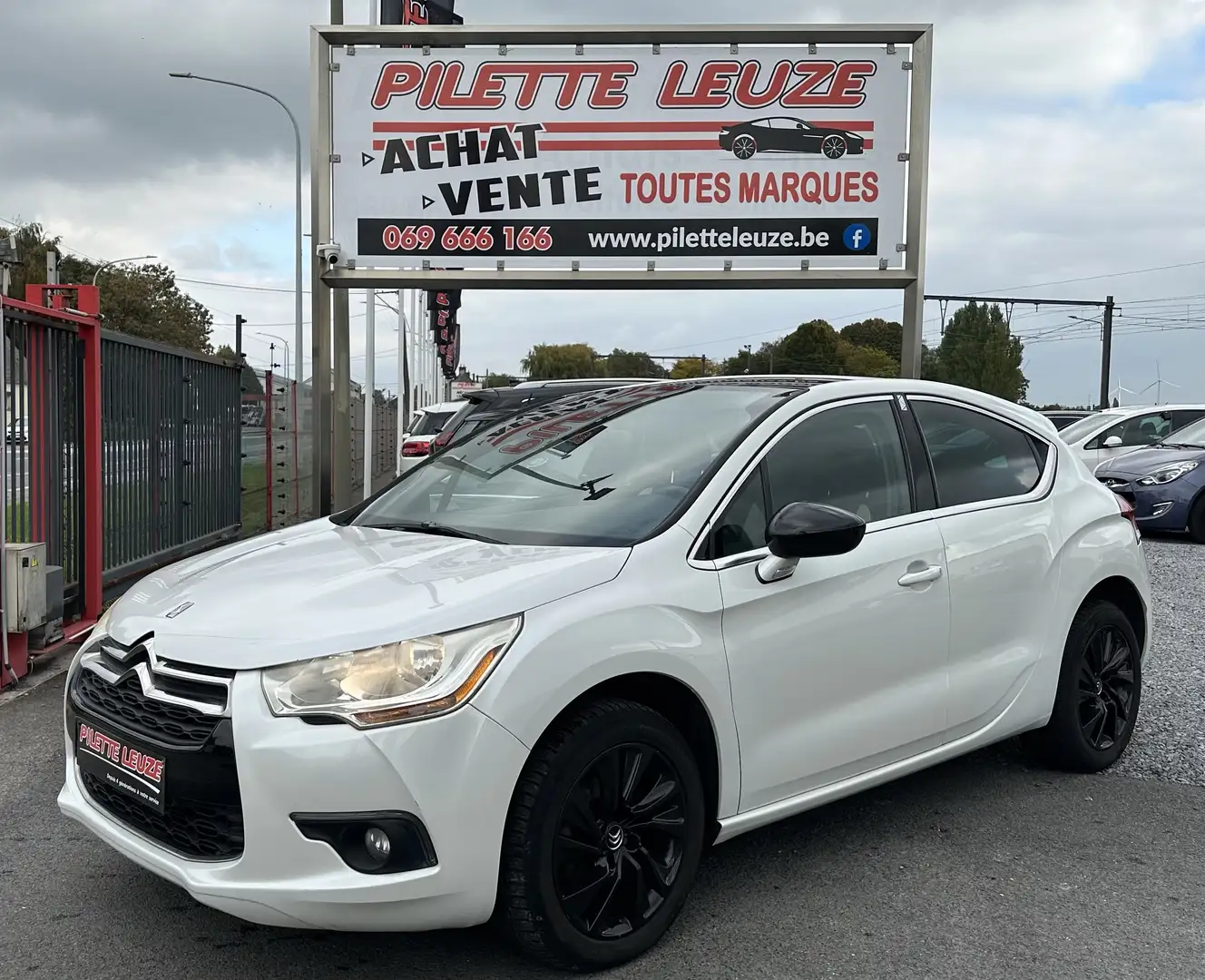 Citroen DS4 DS4 1.6 HDi Business (Fleet) Blanc - 1