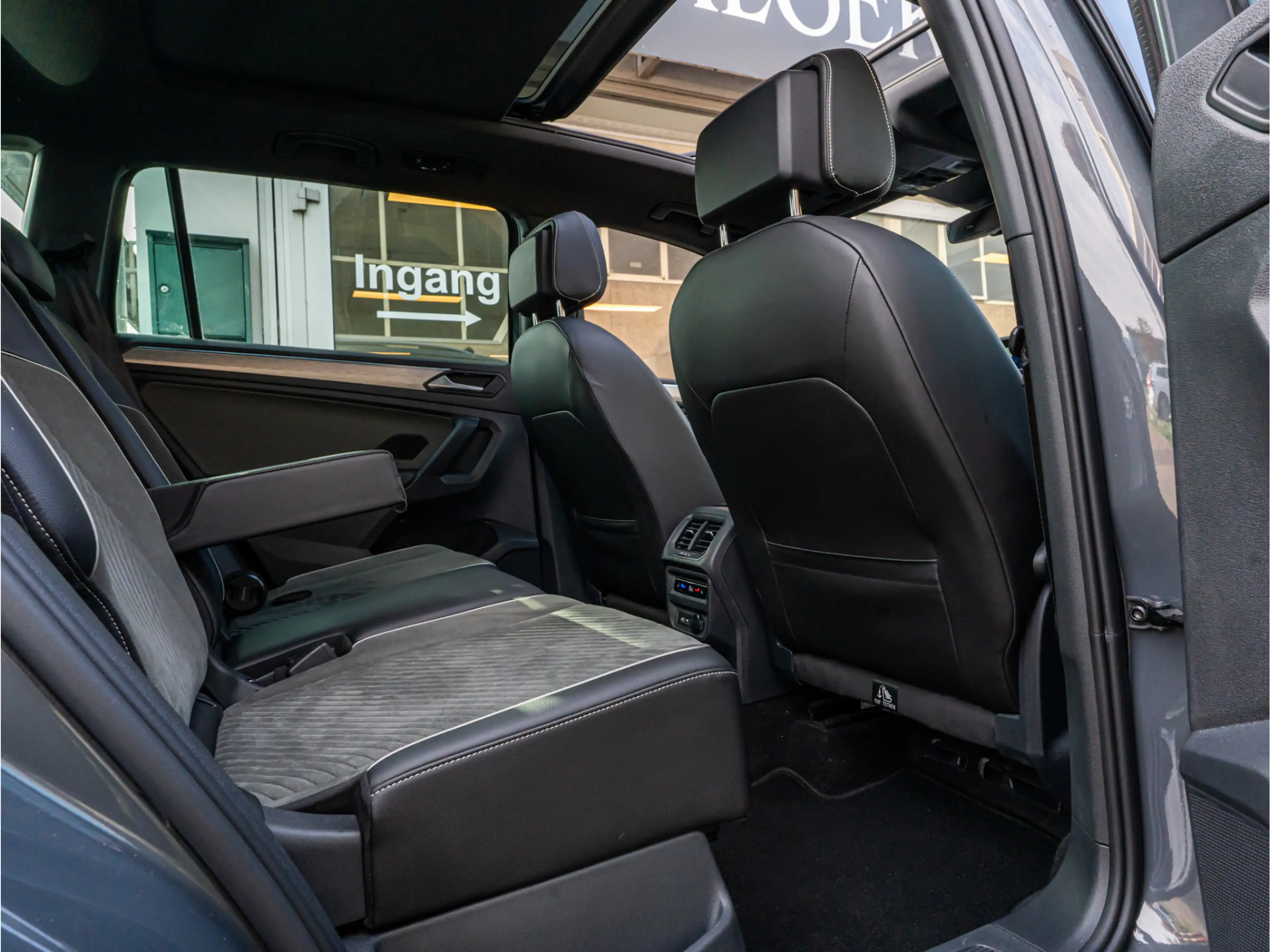SEAT Tarraco 1.4 TSI e-Hybrid PHEV Xperience PANO 20 INCH 360 C — photo 27