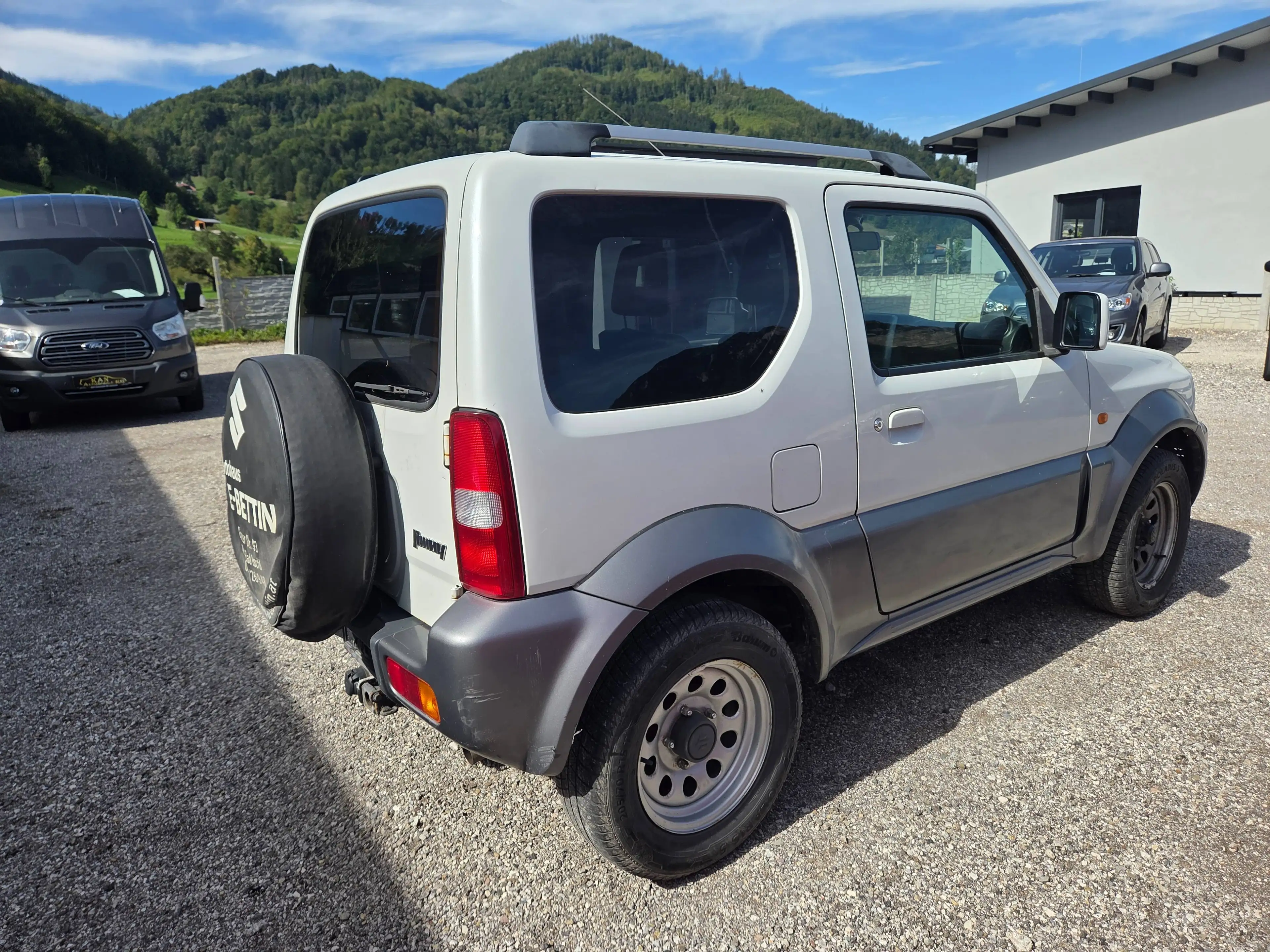Suzuki Jimny — photo 4