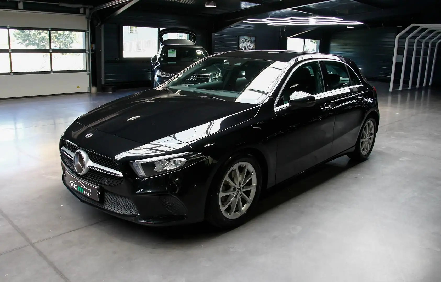 Mercedes-Benz A 180 180 D 116CH PROGRESSIVE LINE 7G-DCT Noir - 2